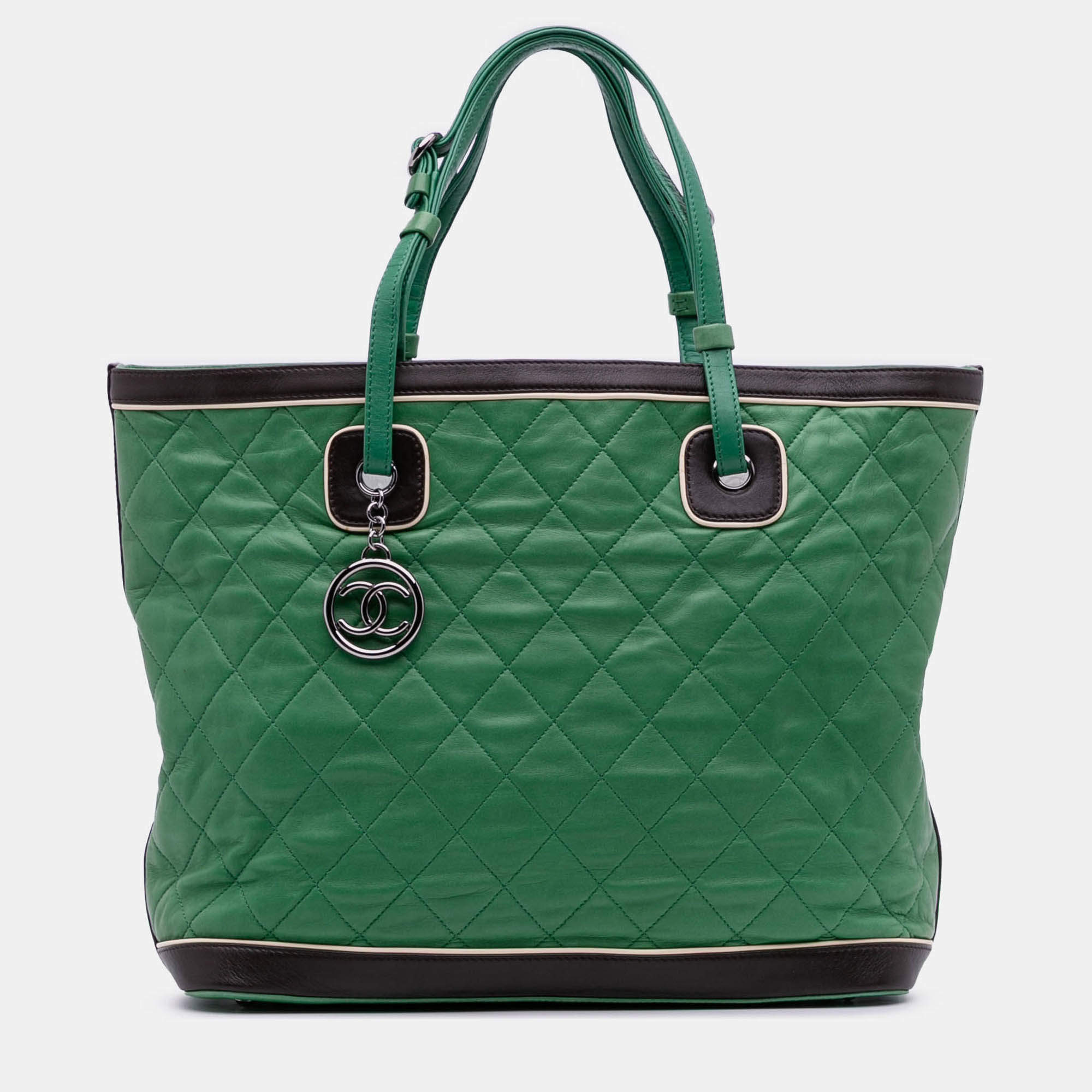 Pre Owned Chanel Green Large Quilted Lambskin Country Club Tote