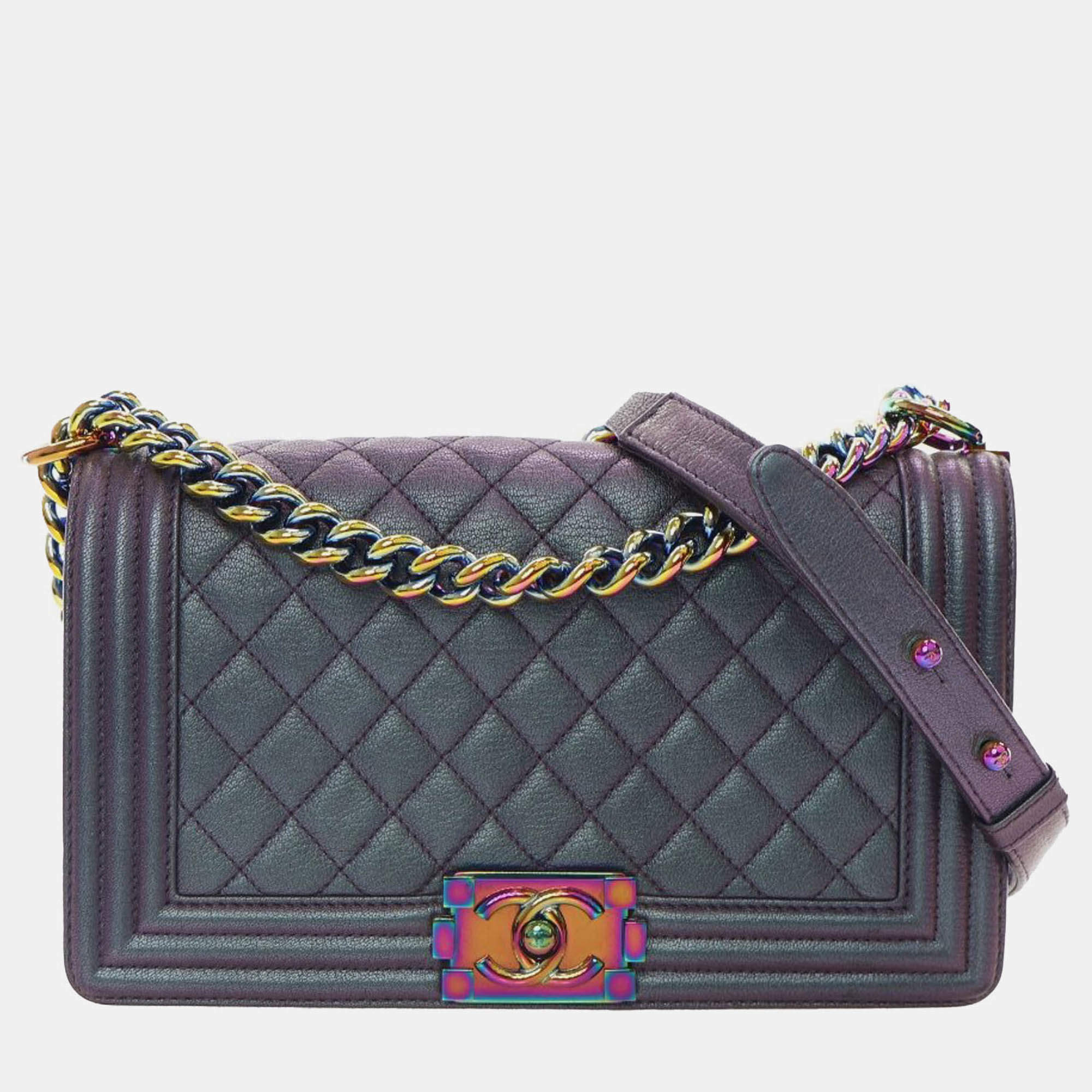 Pre Owned Chanel Old Medium Quilted Iridescent Goatskin Boy Flap