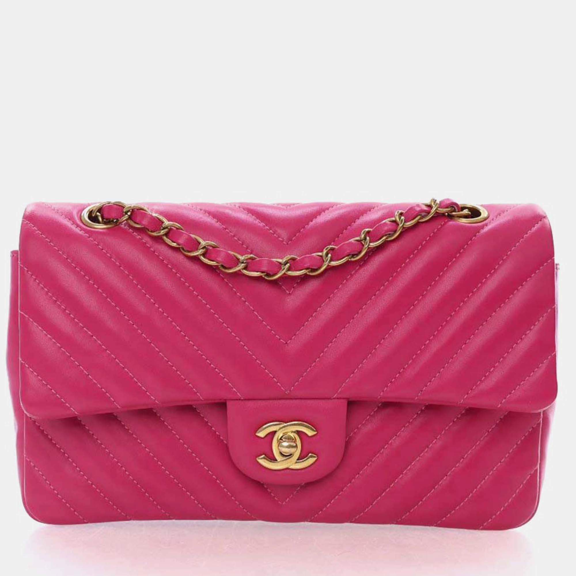 Pre Owned Chanel Classic Double Flap Medium Pink Chevron Lambskin Shoulder Bag