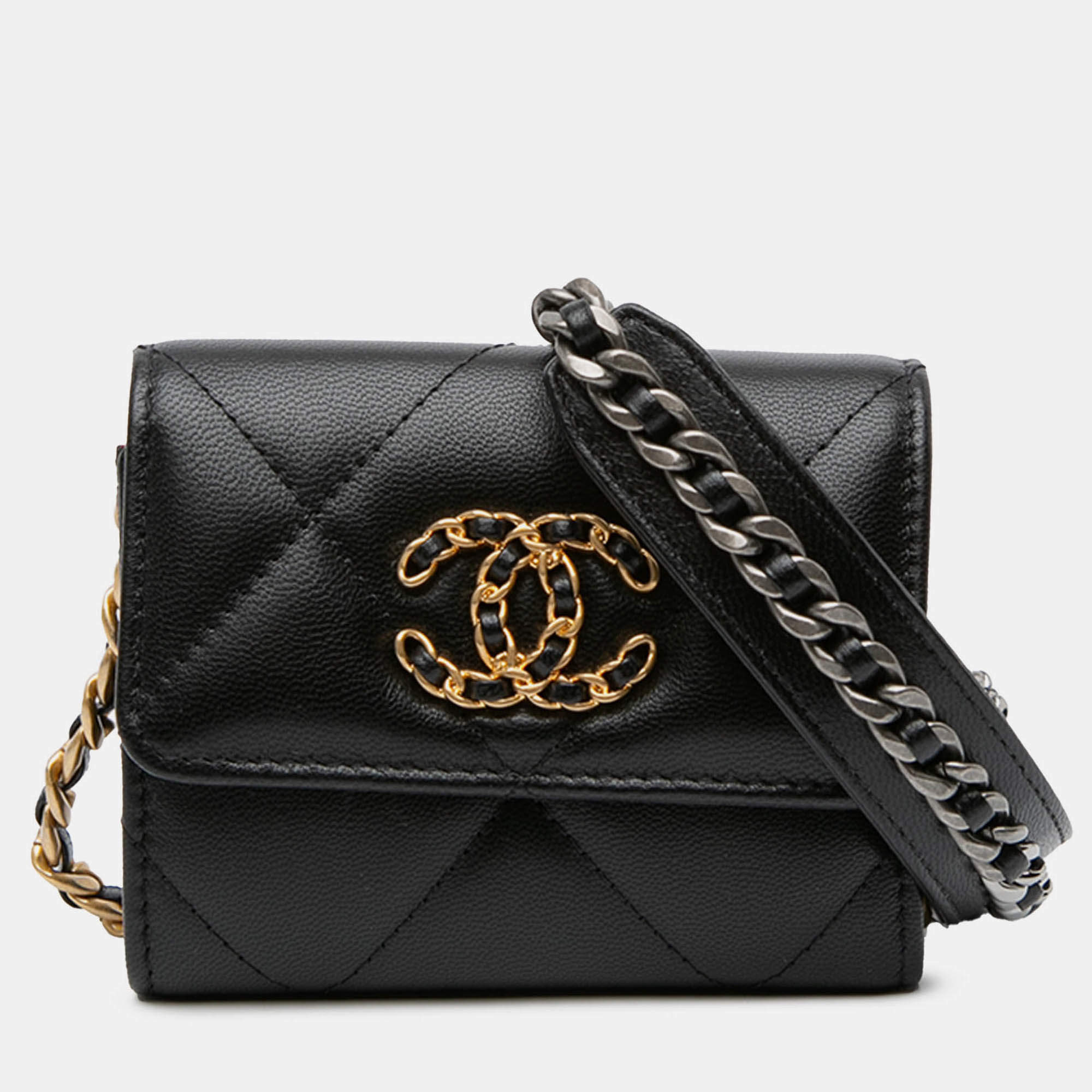 Pre Owned Chanel Black Lambskin 19 Flap Coin Purse With Chain