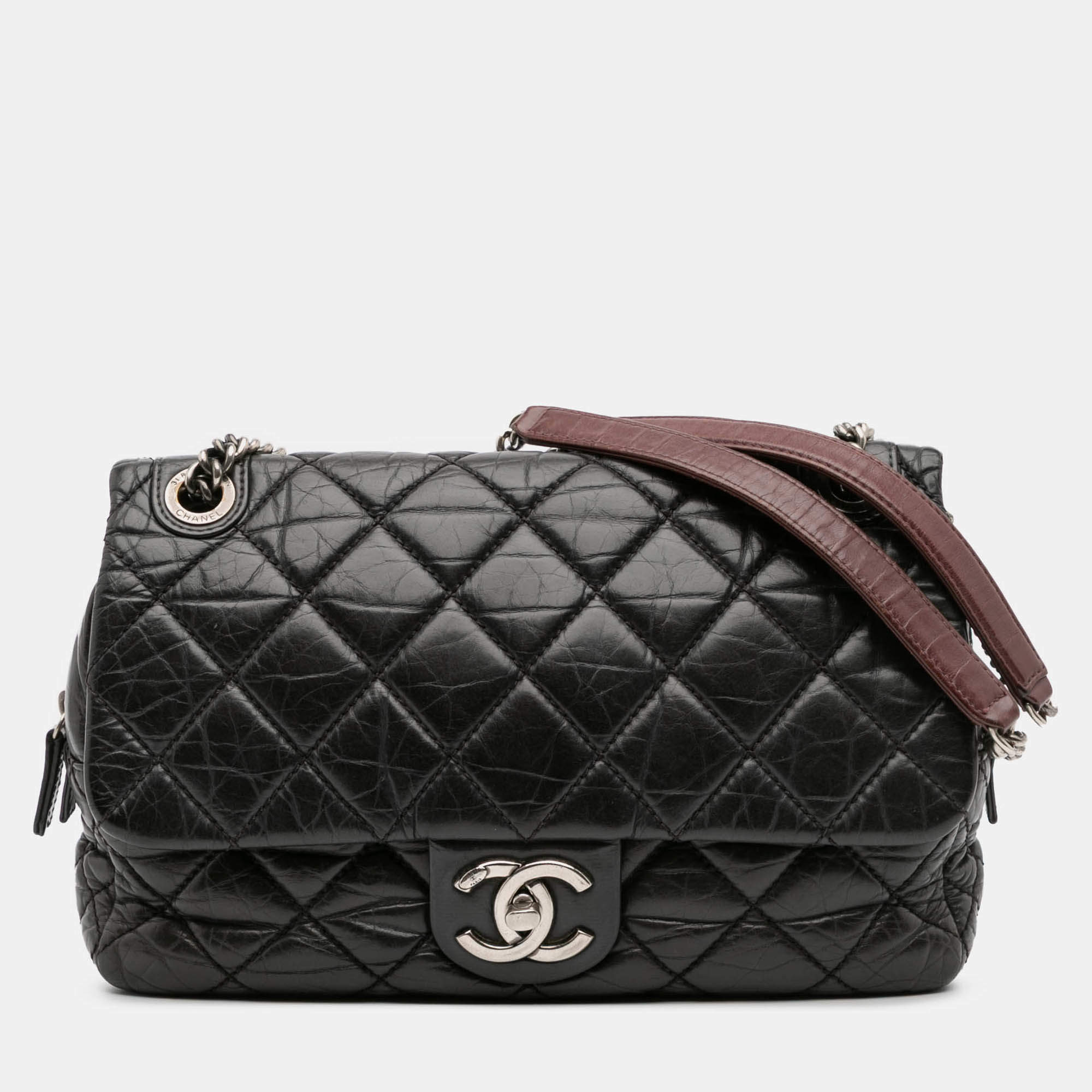 Pre Owned Chanel Black Jumbo Quilted Aged Calfskin Portobello Flap