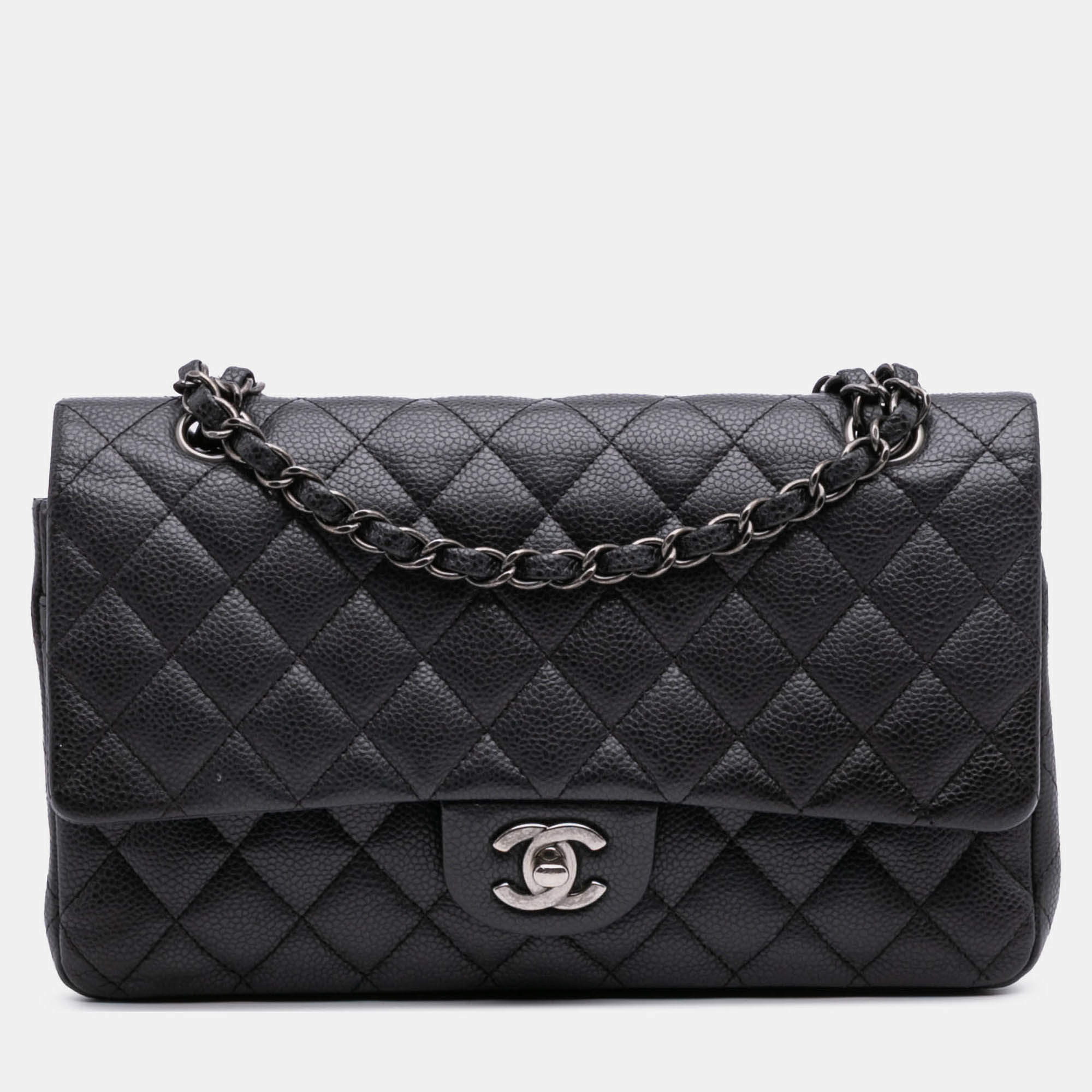 Pre Owned Chanel Black Medium Classic Caviar Double Flap