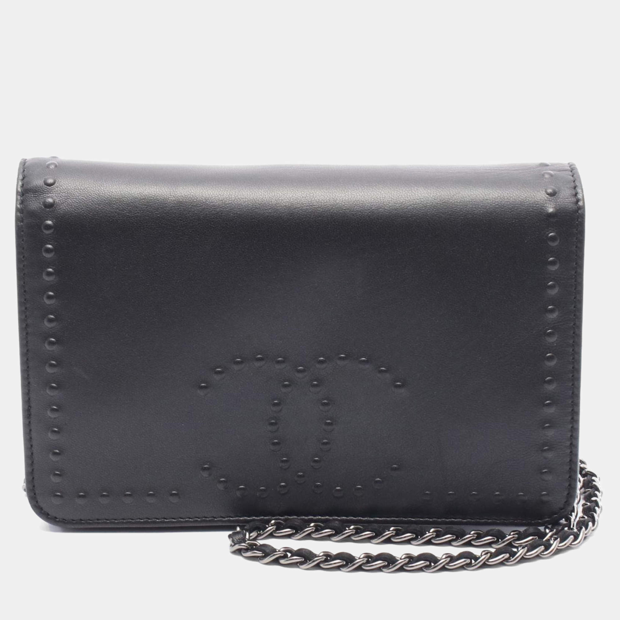 Pre Owned Chanel Coco Mark Black Leather Shoulder Bag