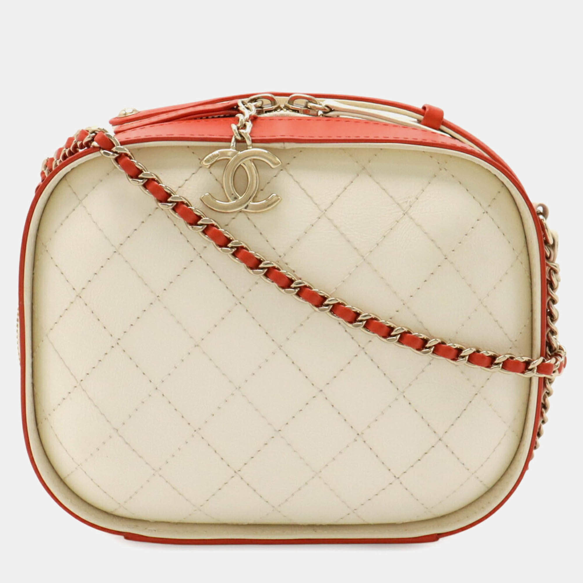 Pre Owned Chanel Matelasse Vanity Case Handbag Chain Shoulder Leather White Red