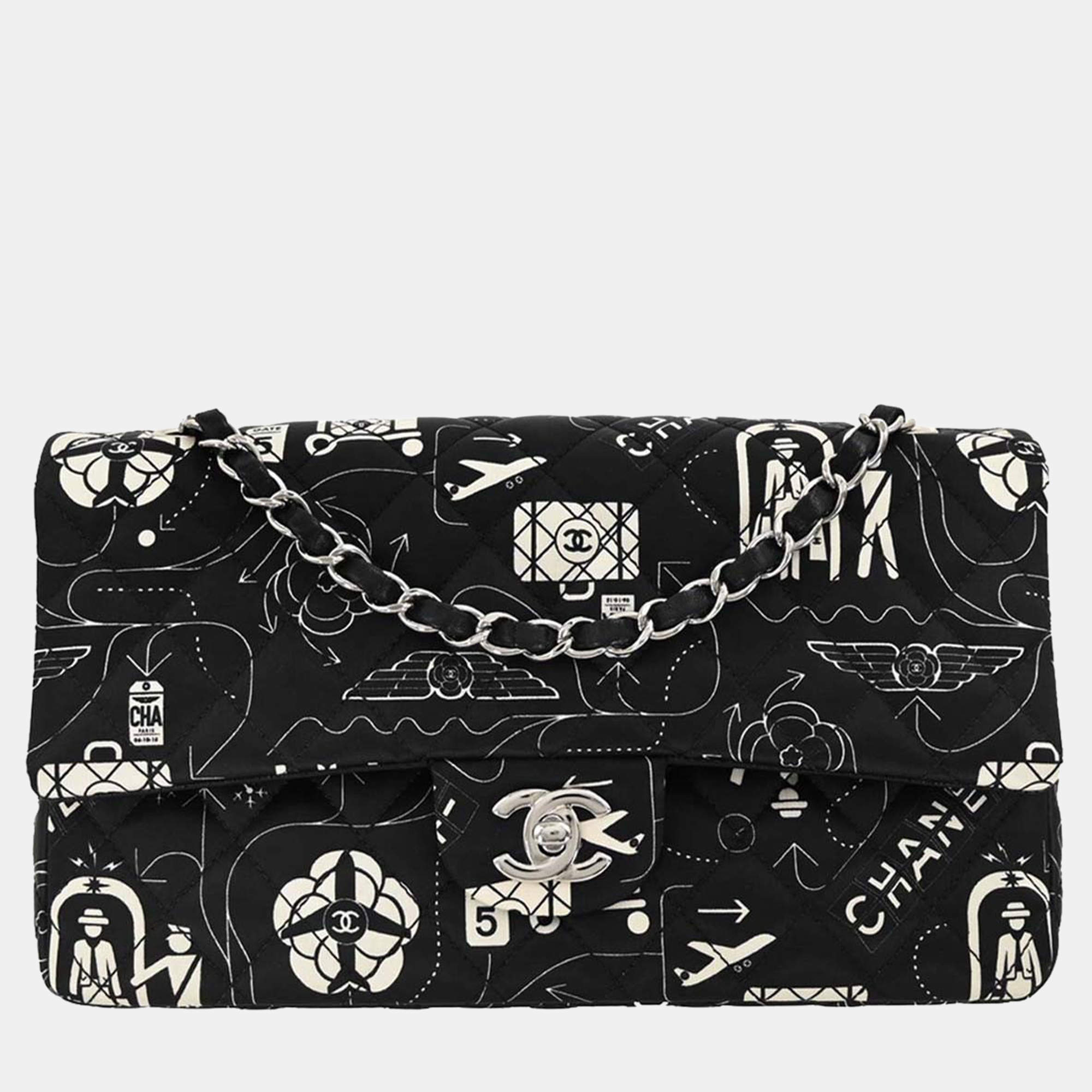 Pre Owned حقيبة شانيل كلاسيكية مزدوجة رفرف كتف ساتان أسود متوسطة الحجم