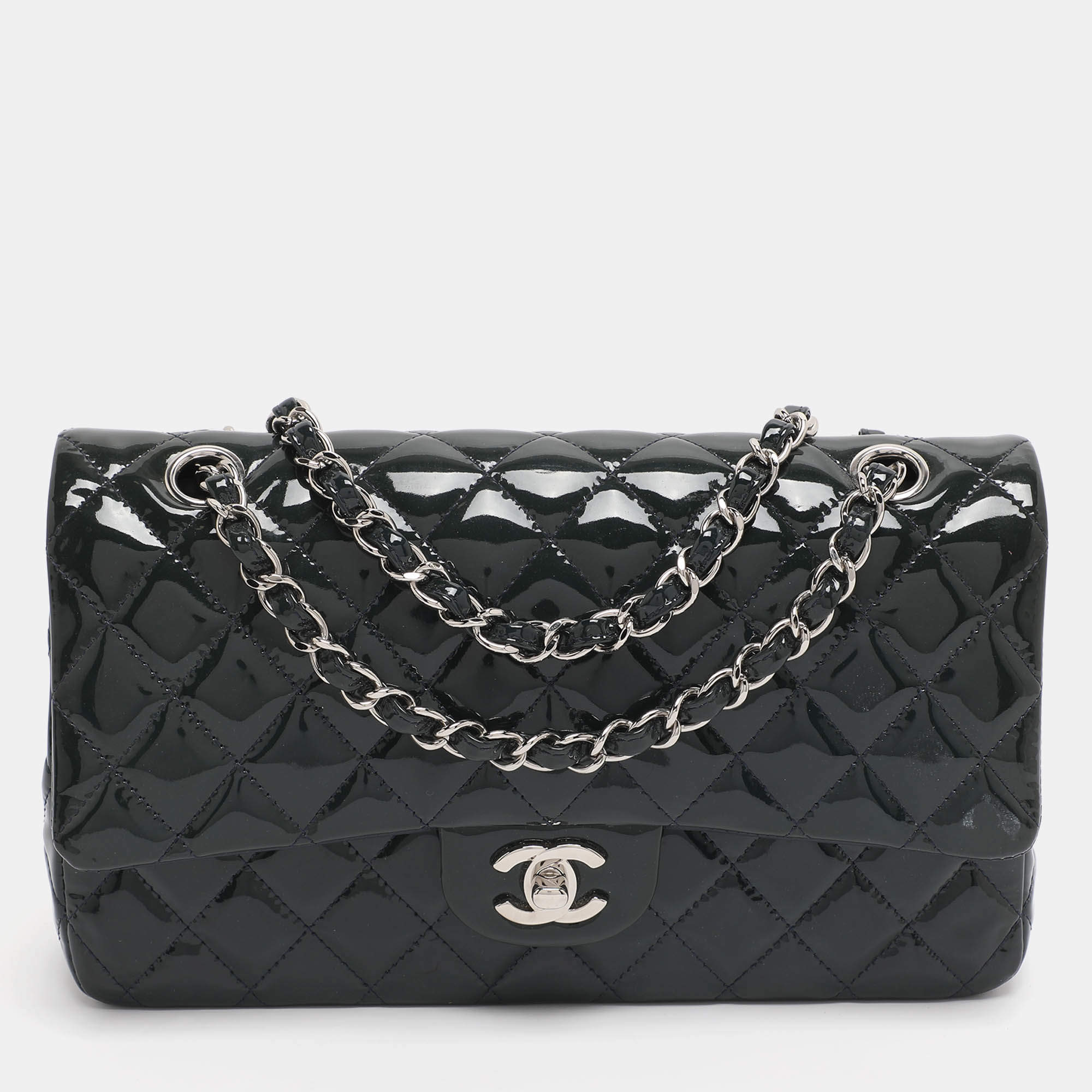 Pre Owned Chanel Green Quilted Patent Leather Medium Classic Double Flap Bag