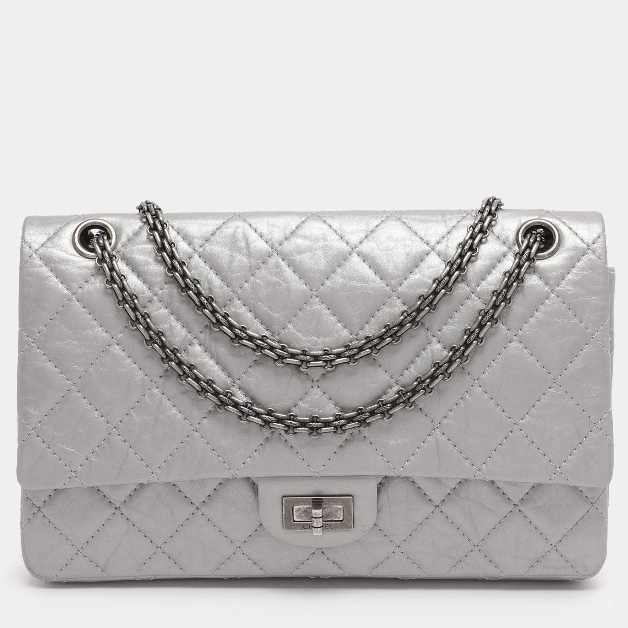 Pre Owned Chanel Silver Quilted Leather 226 Classic Reissue 2.55 Flap Bag