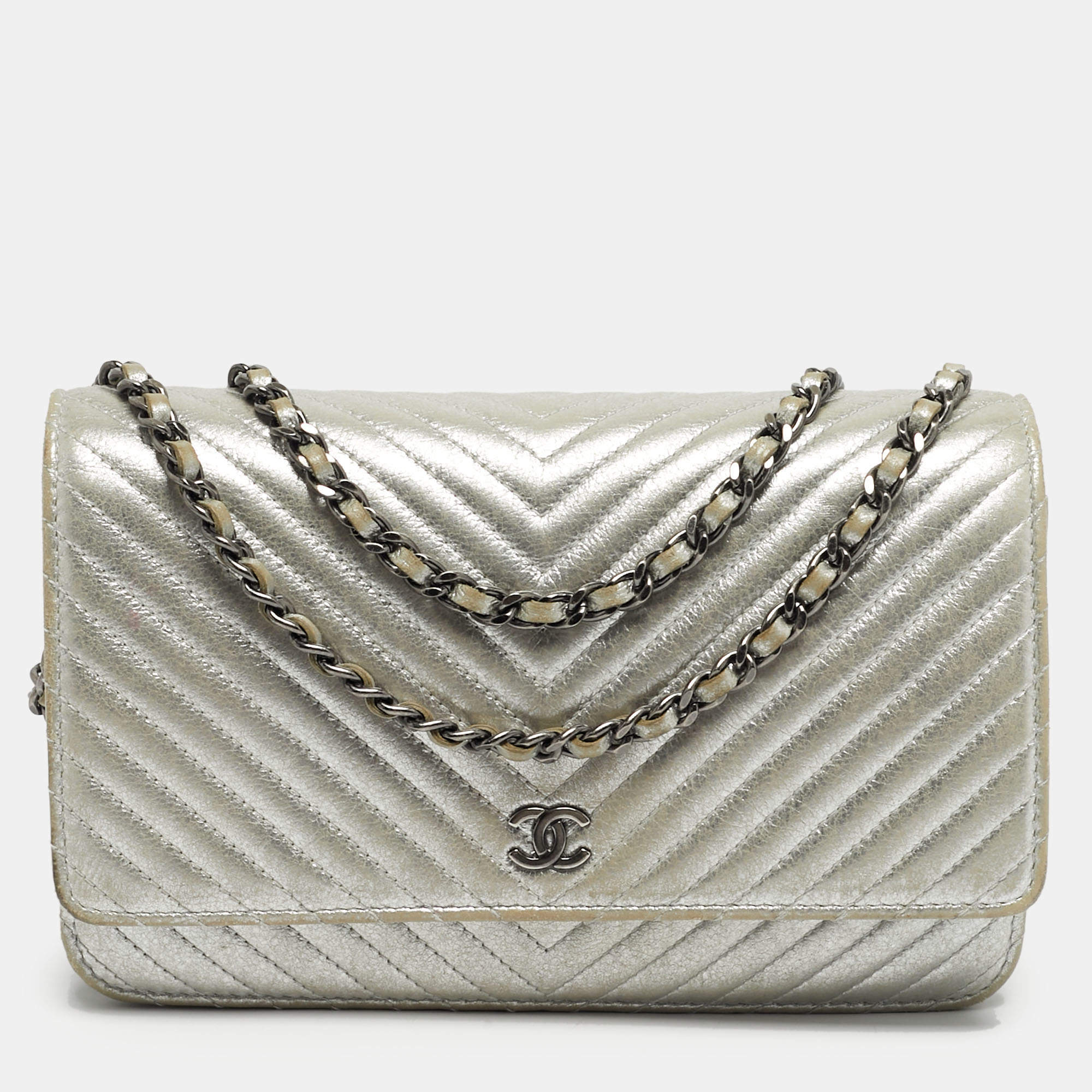 Pre Owned Chanel Silver Chevron Leather CC WOC Bag
