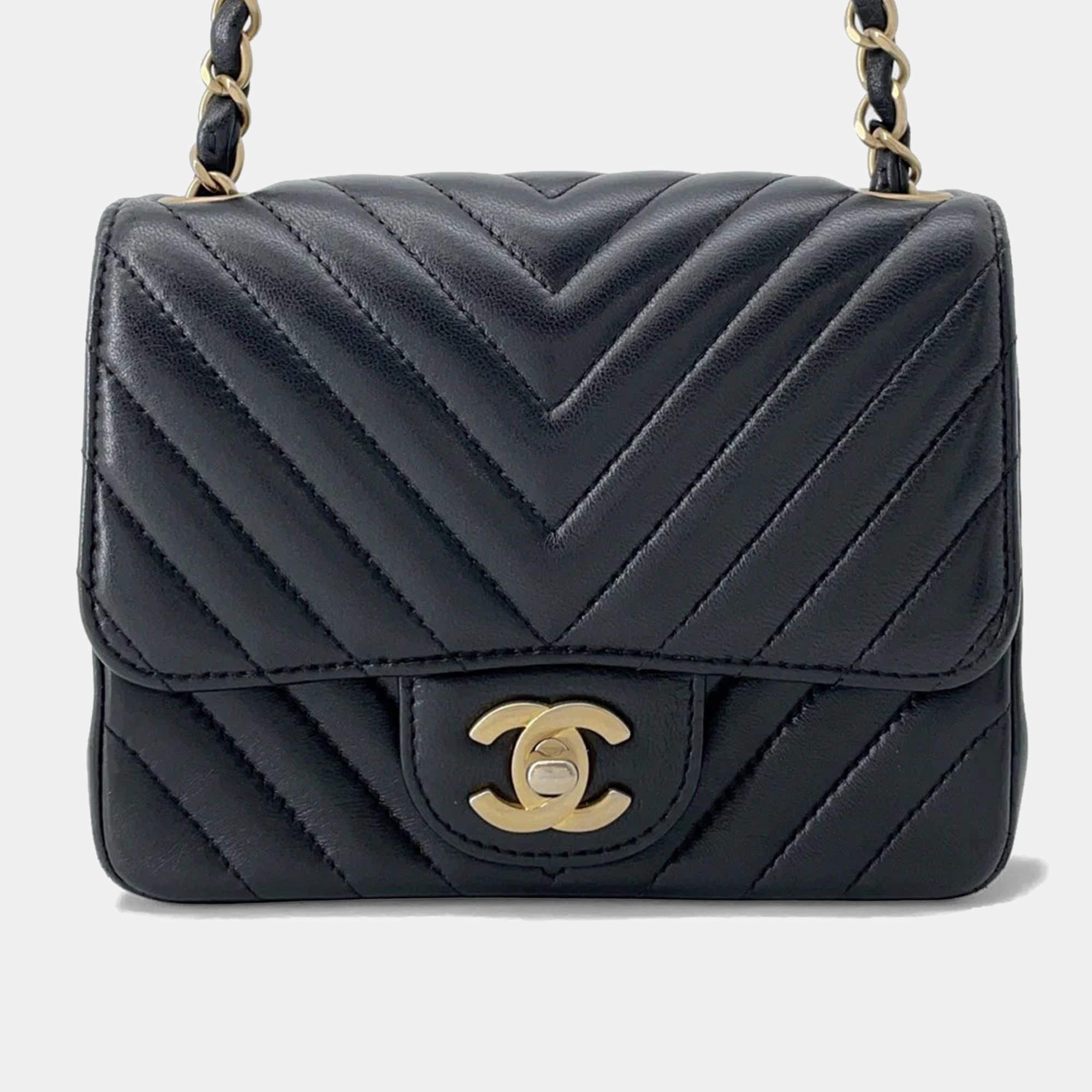 Pre Owned Chanel Chevron Mini Chain shoulder Bag Black Lambskin Size 18