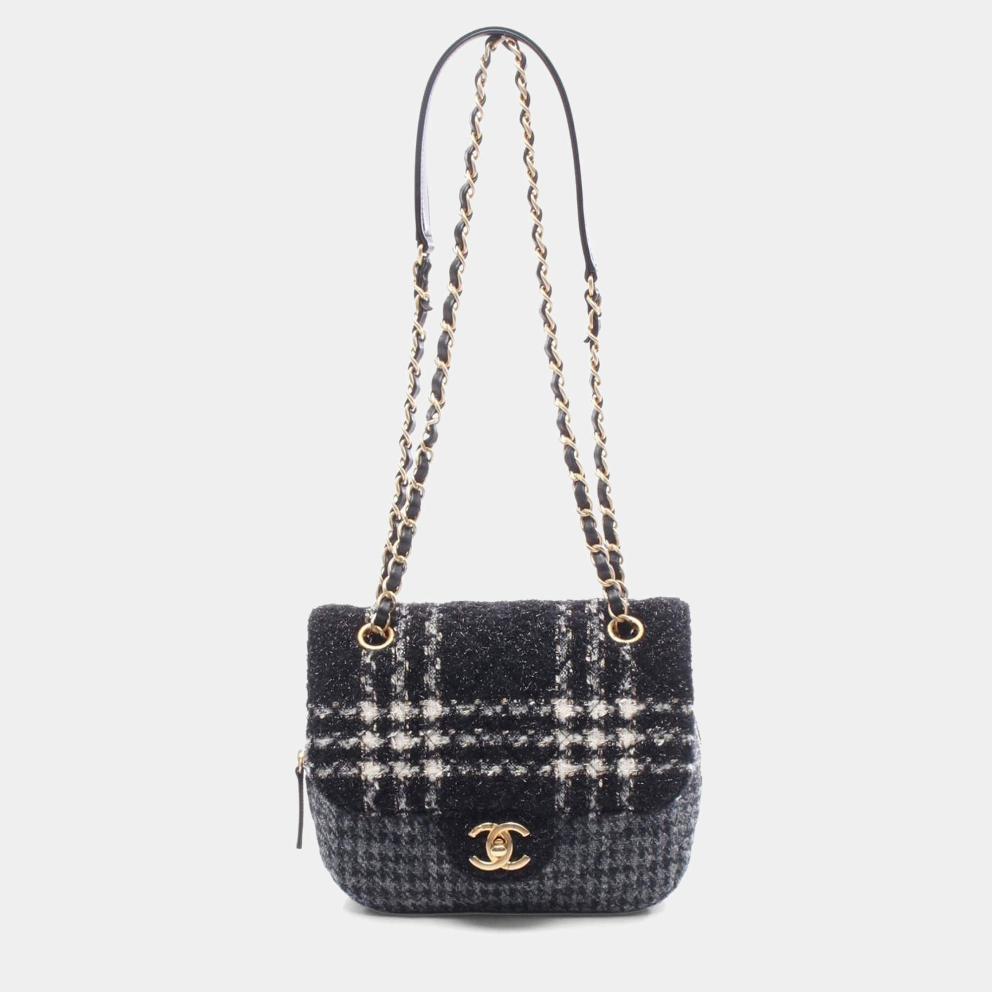 Pre Owned Chanel Black White Grey Wool Shoulder Bag