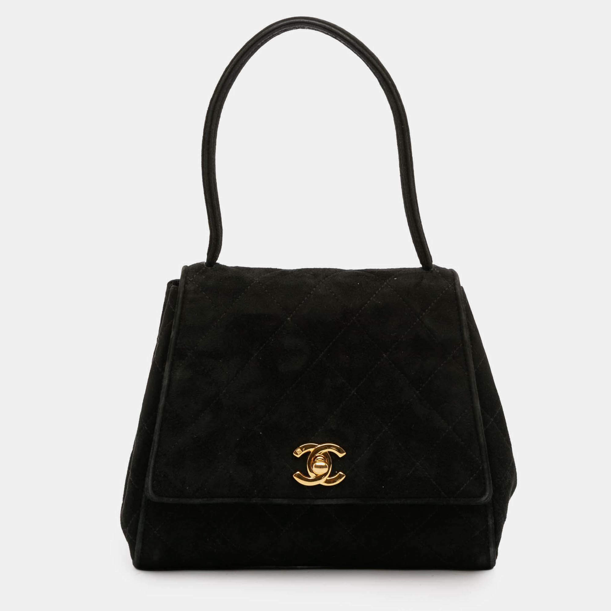 Pre Owned Chanel Black CC Quilted Velvet Flap
