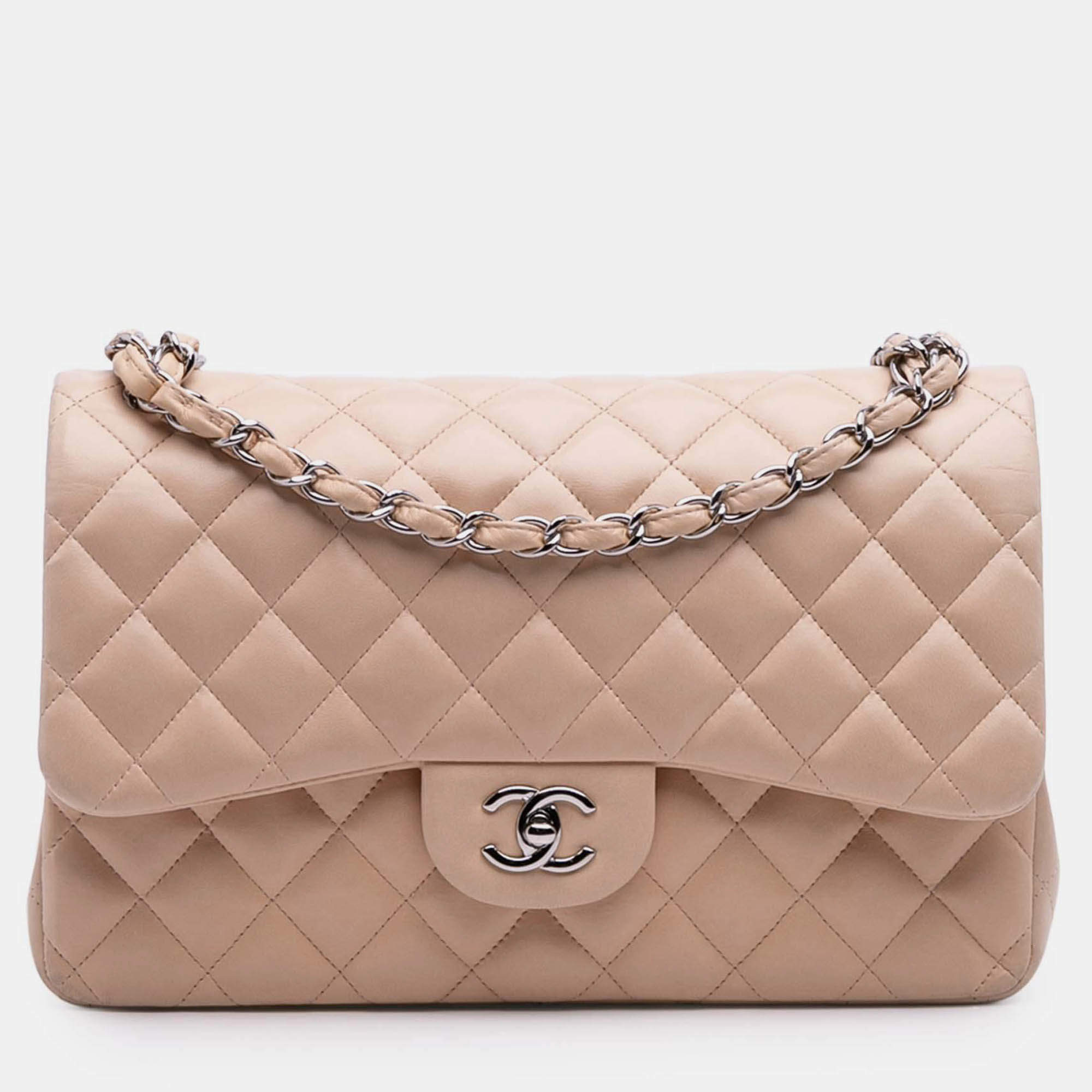 Pre Owned Chanel Beige Jumbo Classic Lambskin Double Flap
