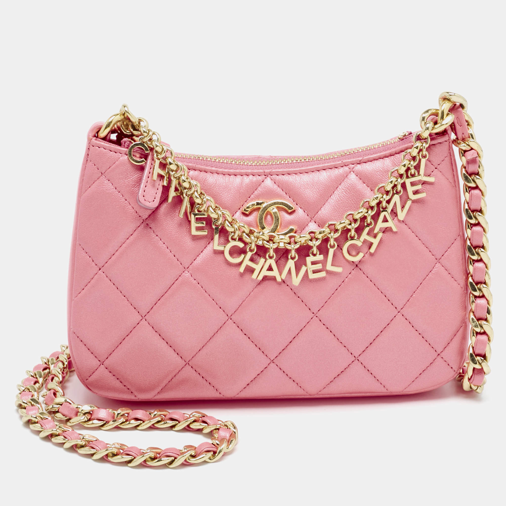 مملوكة مسبقًا Chanel Metallic Pink Quilted Leather Charms Hobo