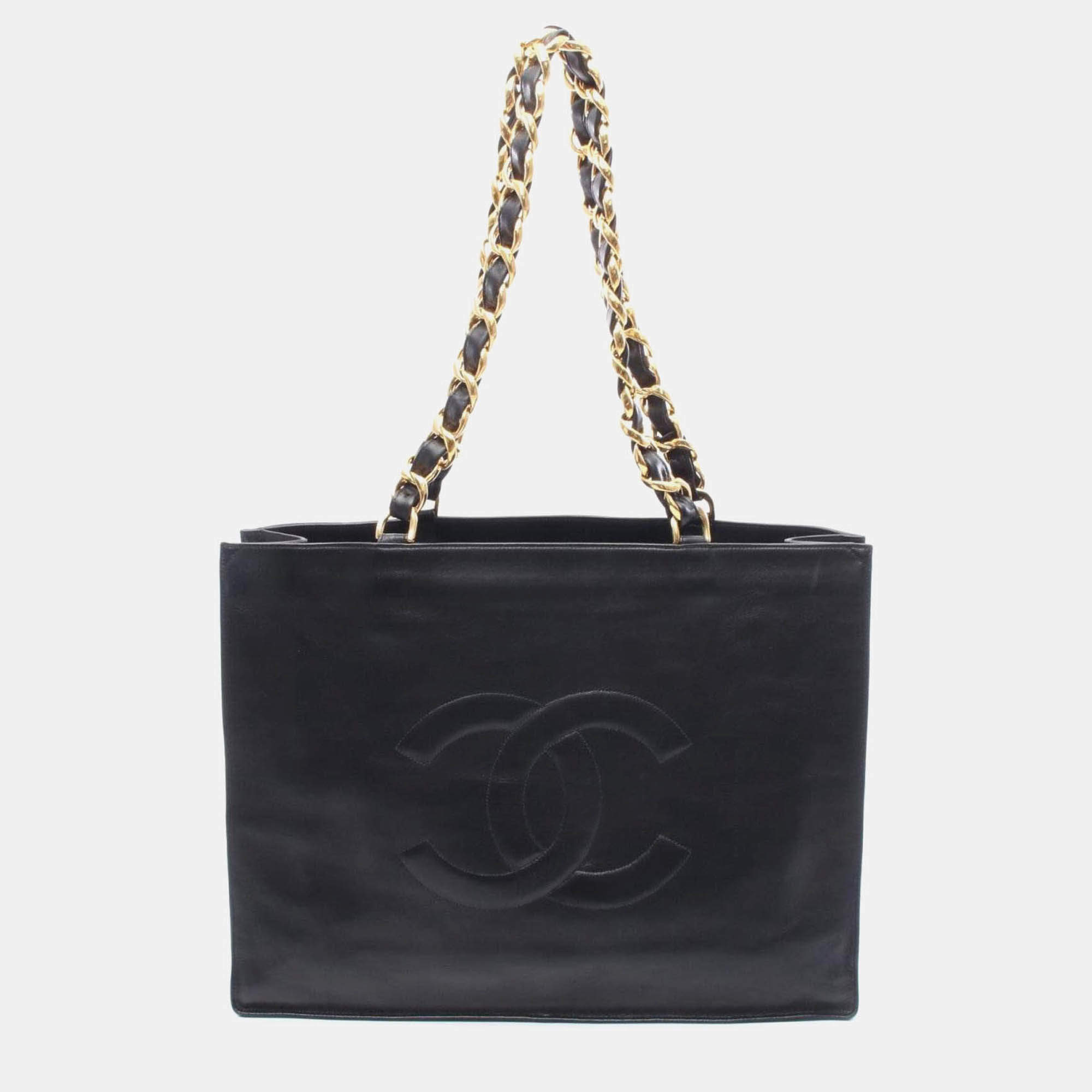 Pre Owned Chanel CC Black Lambskin Shoulder Bag