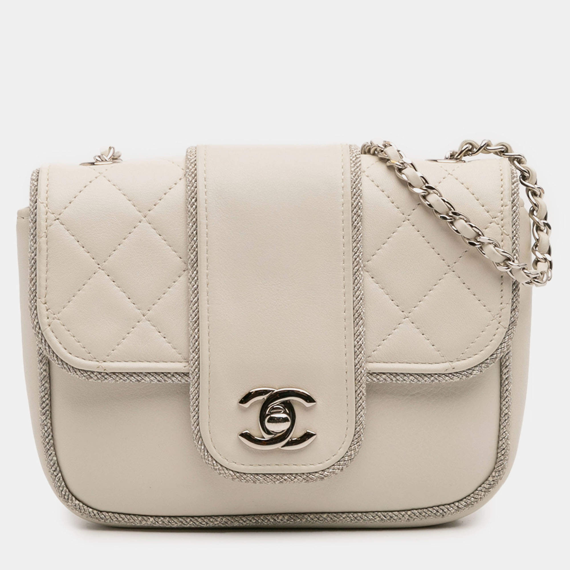 Pre Owned Chanel White Mini Quilted Lambskin and Metallic Trim Elementary Chic Flap
