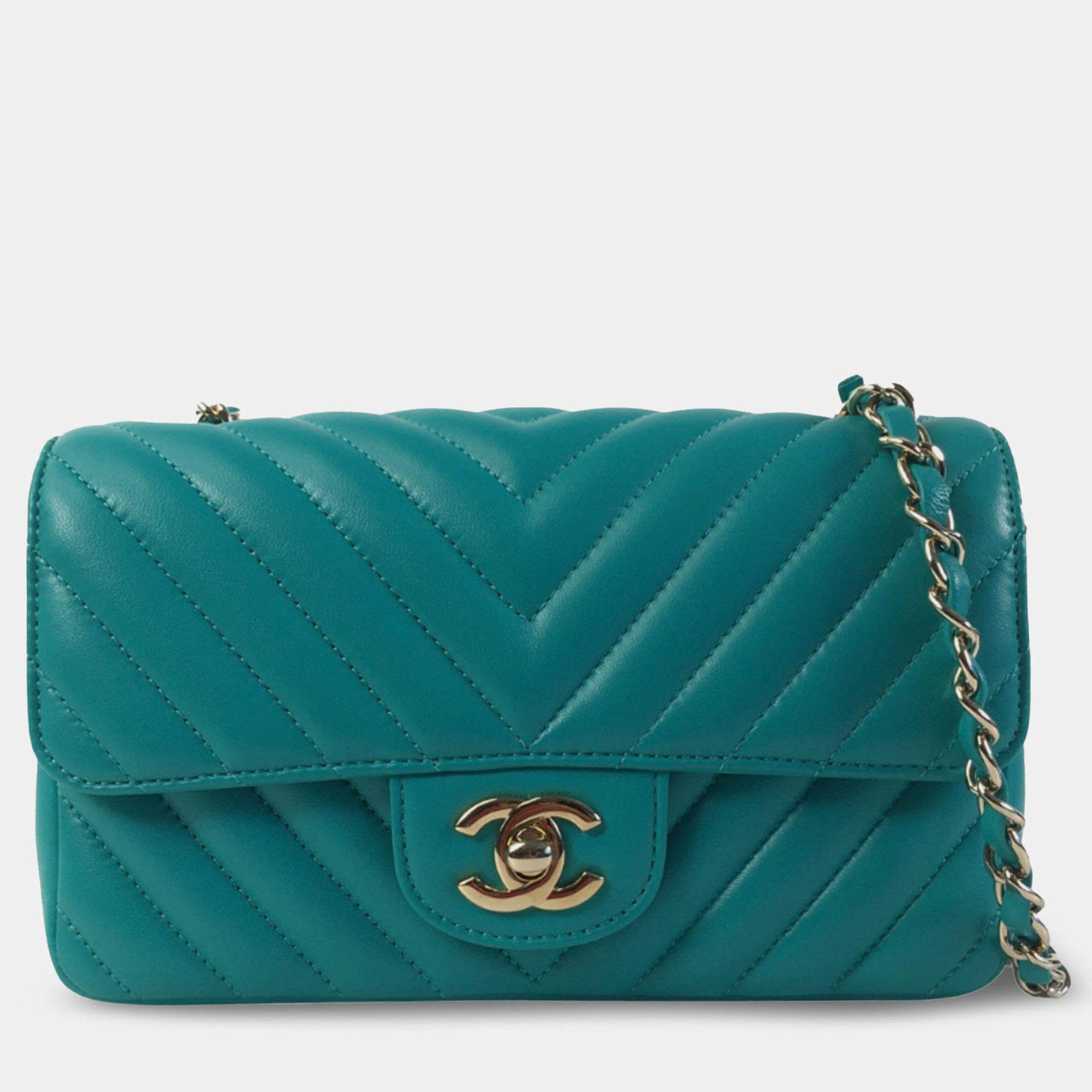 Pre Owned Chanel Green Mini Rectangular Chevron Lambskin Single Flap