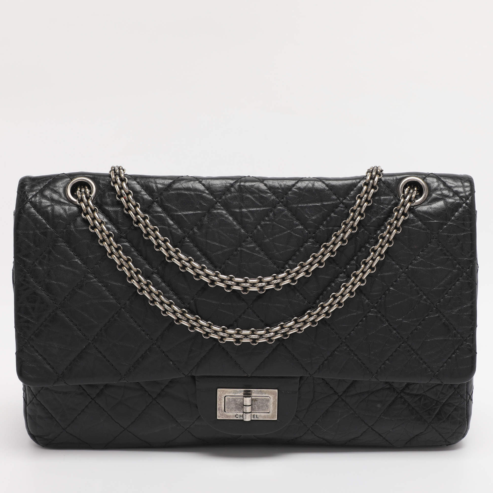 Pre Owned Chanel Black Quilted Aged Leather Classic 227 Reissue 2.55 Flap Bag