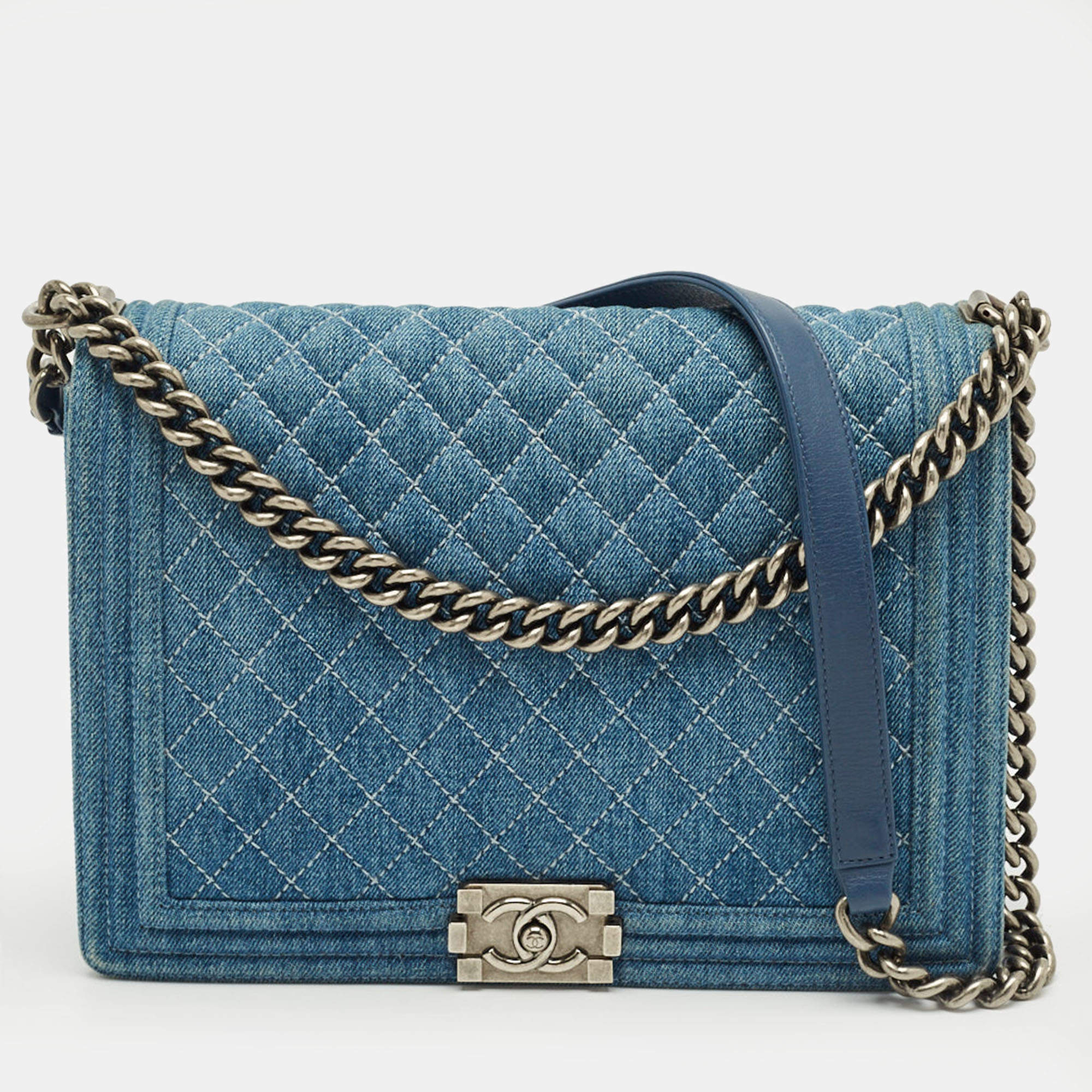 Pre Owned Chanel Blue Quilted Denim Large Boy Flap Bag