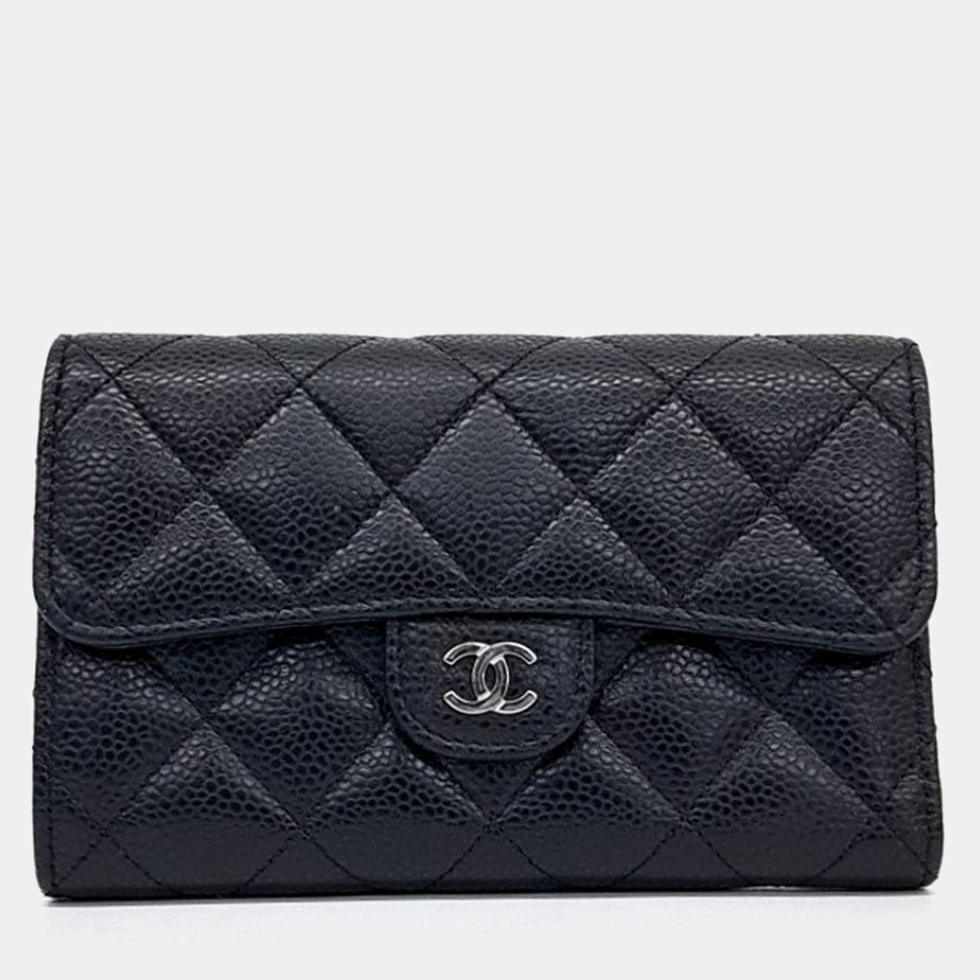 Pre Owned Chanel Black Leather Caviar Medium Wallet