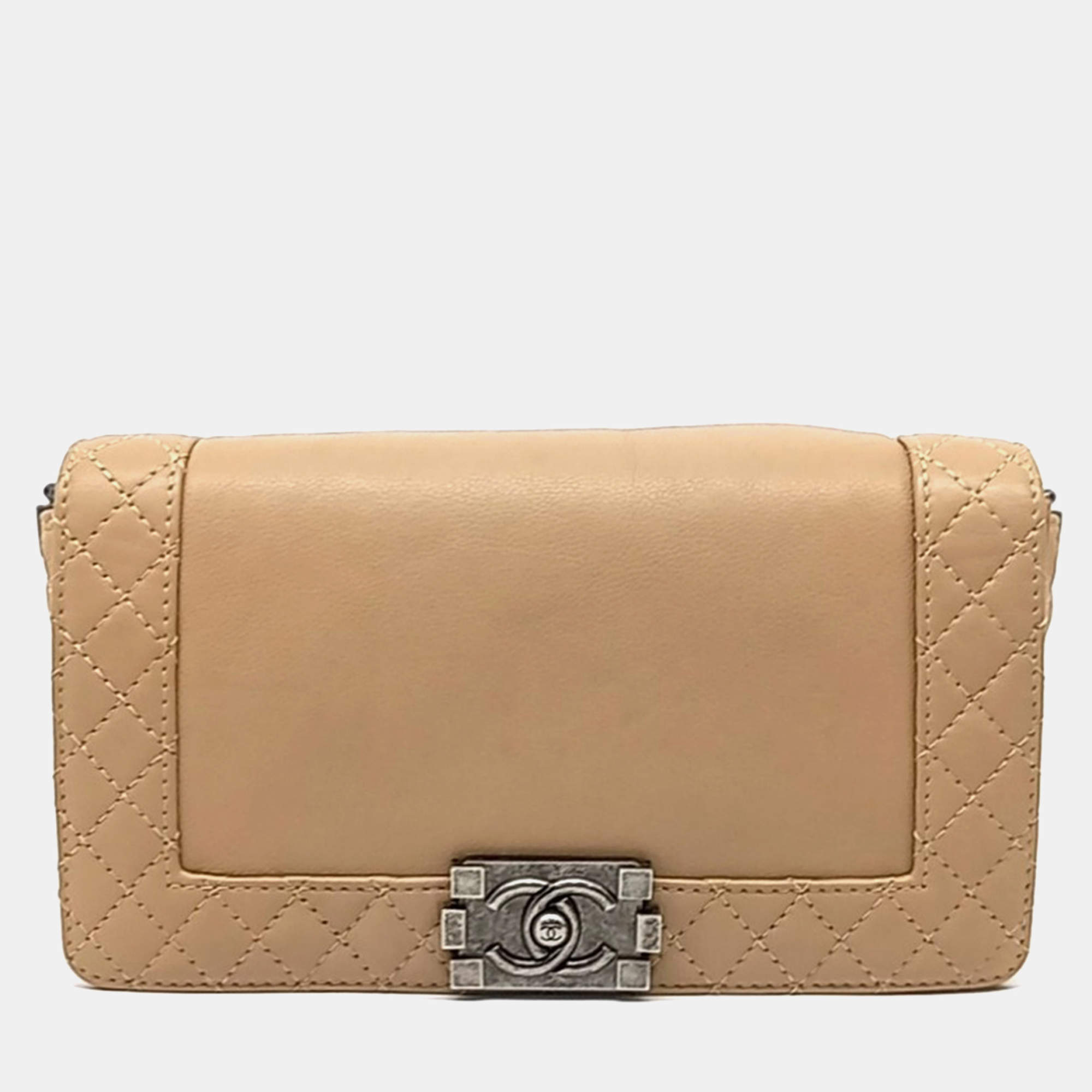 Pre Owned Chanel Beige Leather Boy Bag Medium