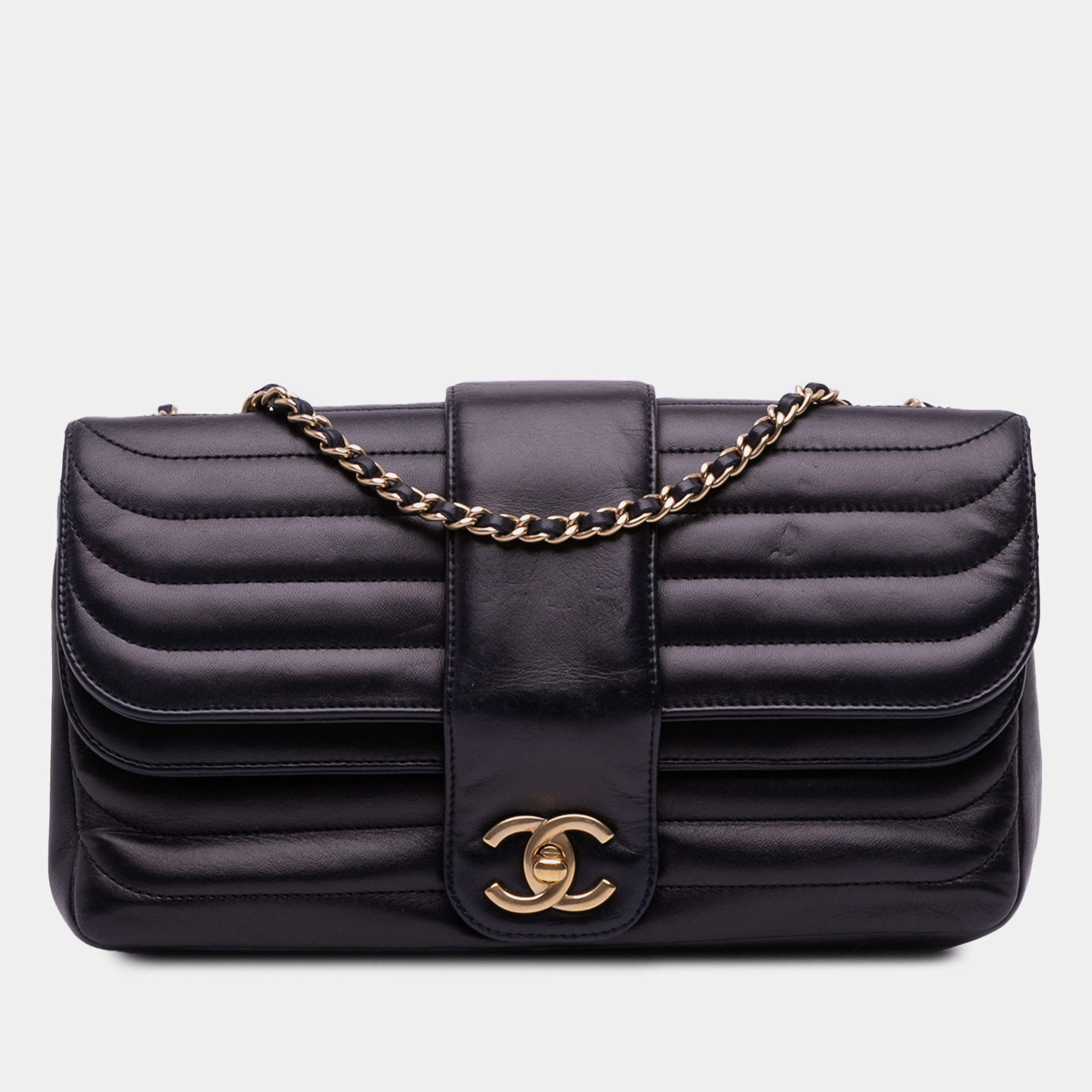 Pre Owned Chanel Black CC Horizontal Quilted Lambskin Double Flap