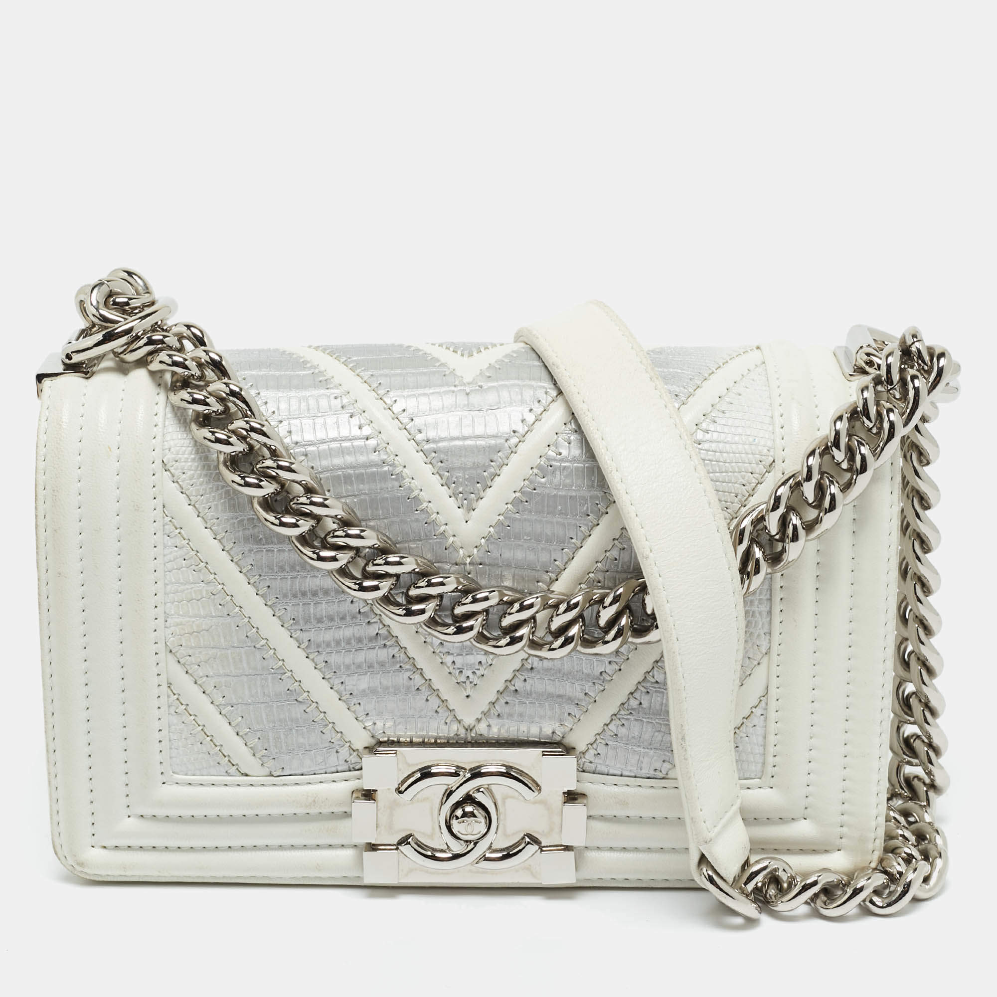 Pre Owned Chanel White/Grey Chevron Lizard and Leather Small Boy Flap Bag