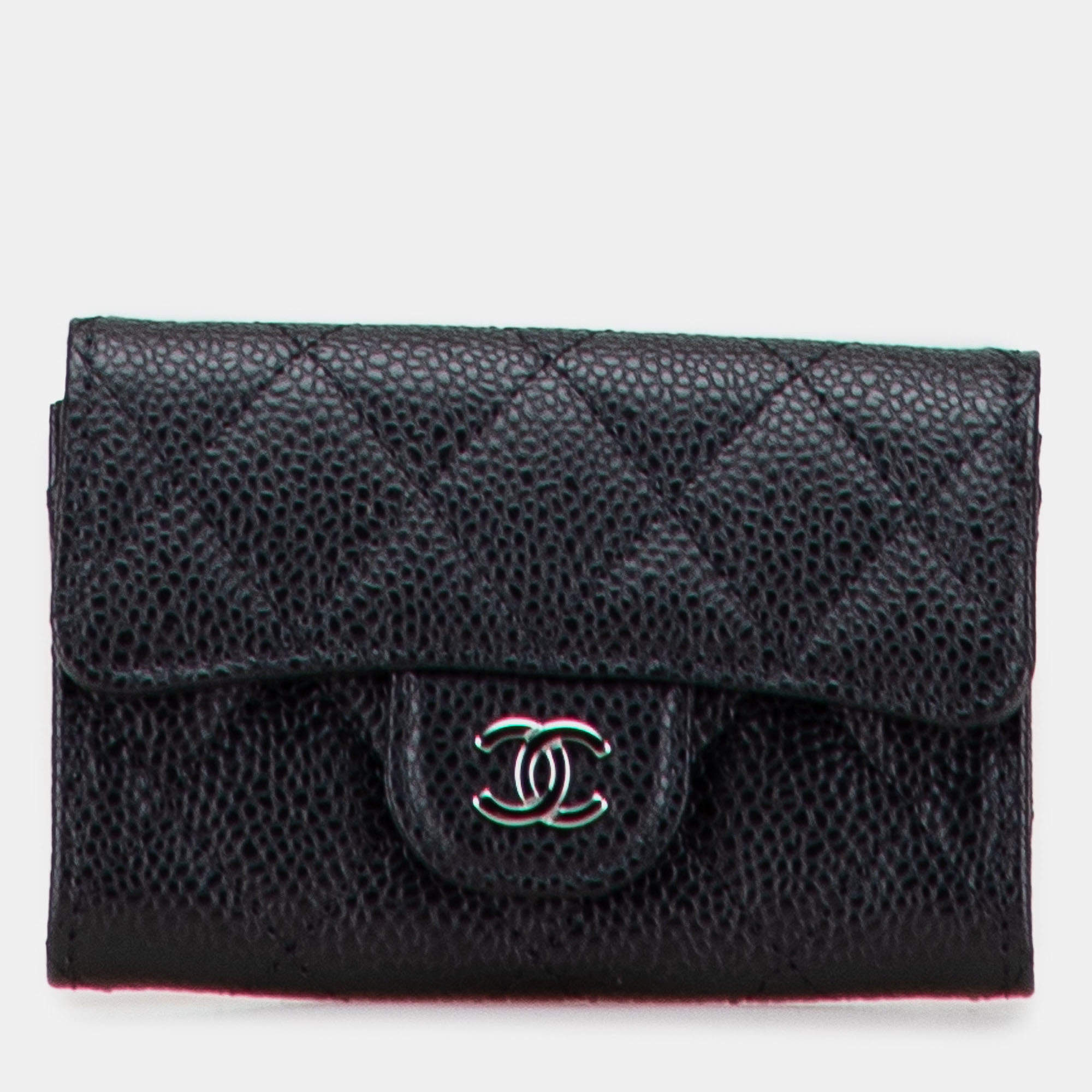 Pre Owned Chanel CC Quilted Caviar Flap Card Holder Wallet