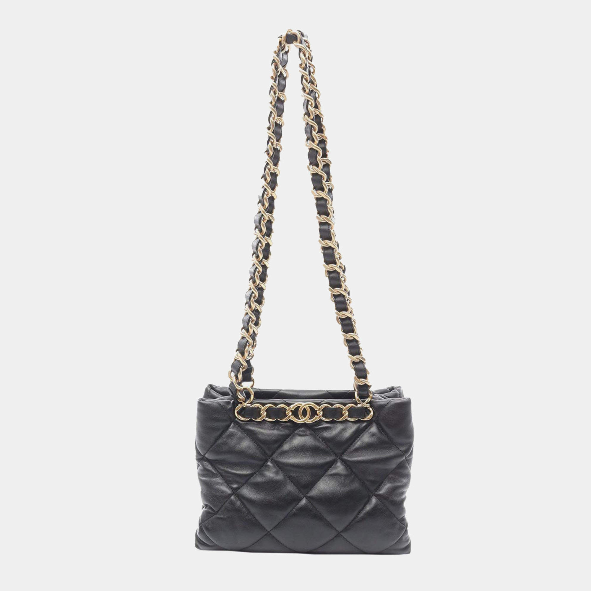 Pre Owned Chanel Black CC Quilted Lambskin Chain Shopping Bag
