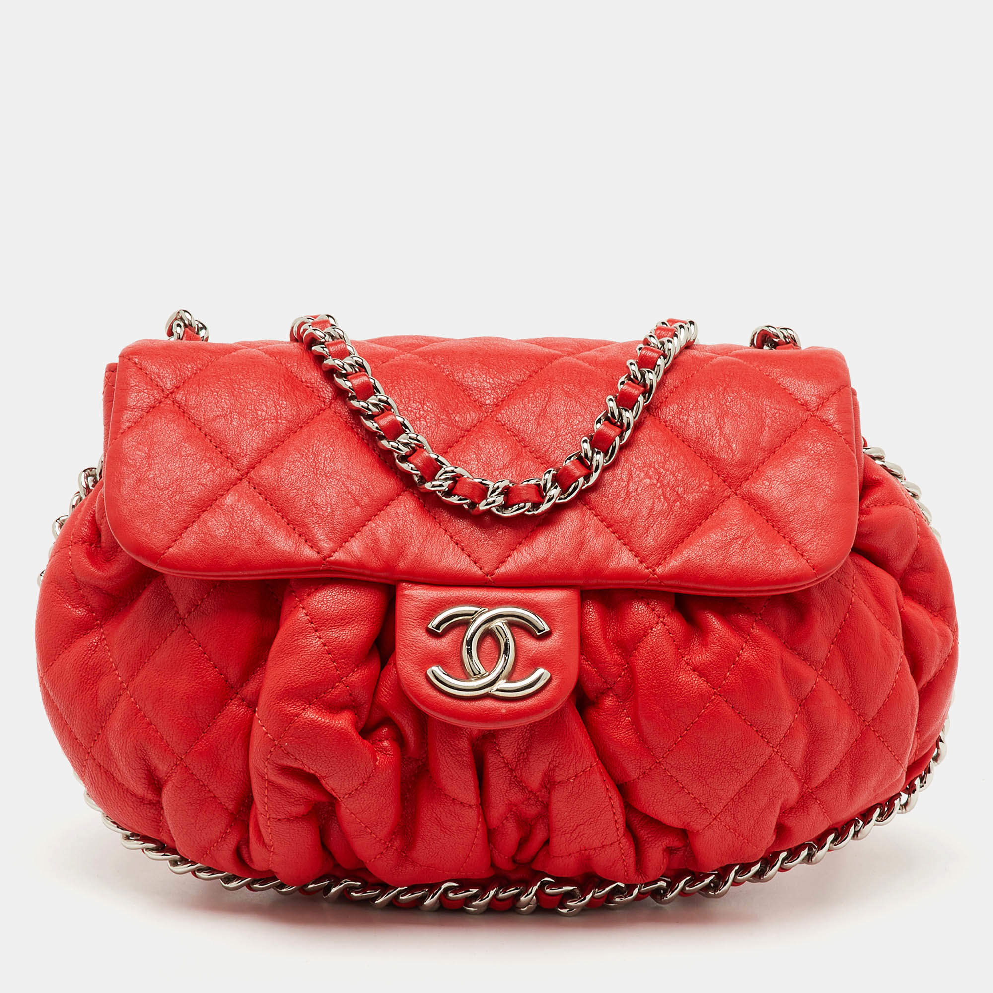 Pre Owned Chanel Red Quilted Leather CC Flap Chain Around Bag