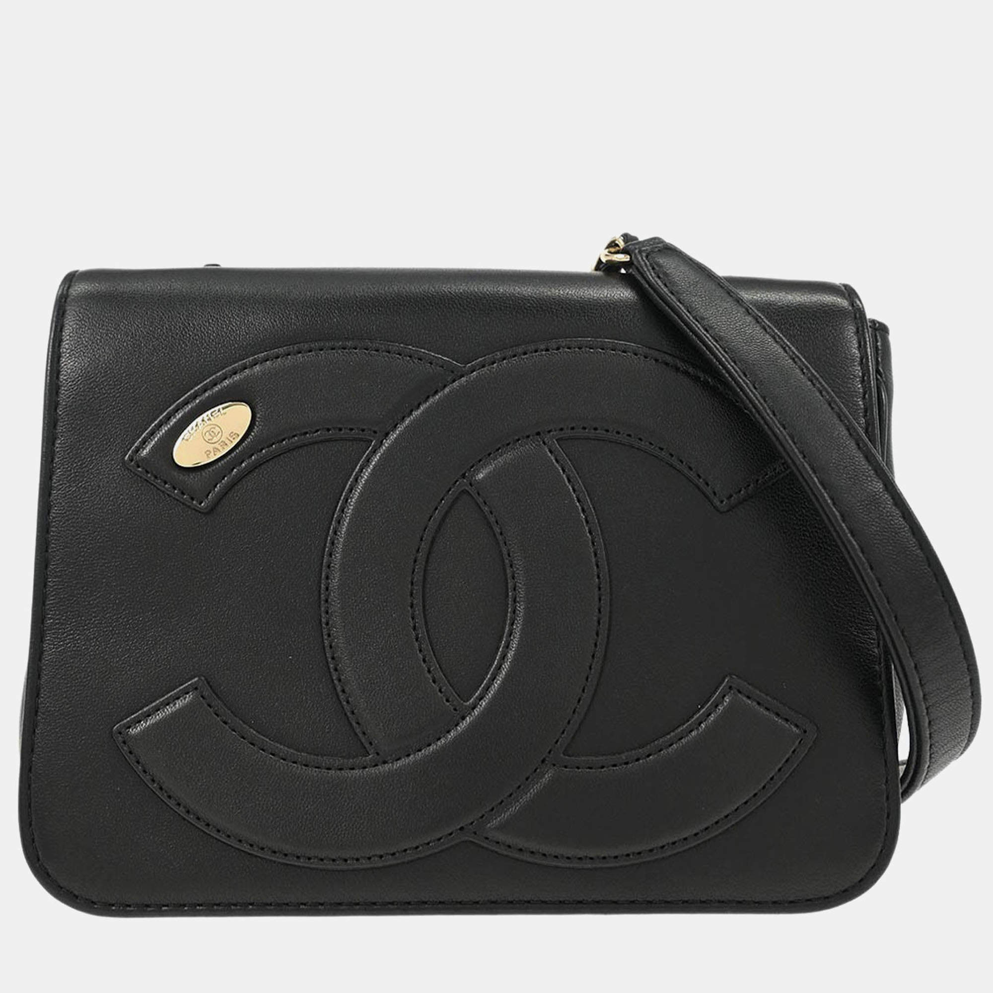 Pre Owned Chanel Black Lambskin Shoulder Bag