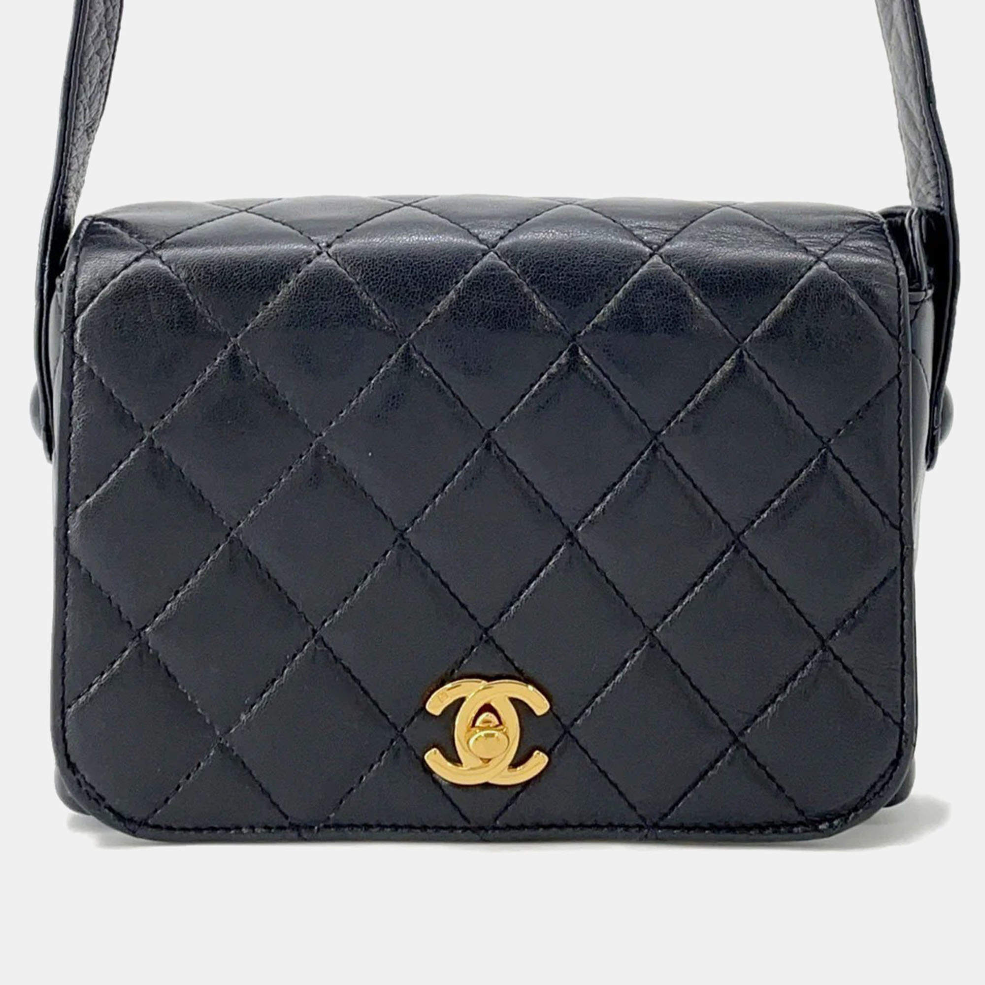 Pre Owned Chanel Full Flap Matelasse Black Lambskin Shoulder Bag