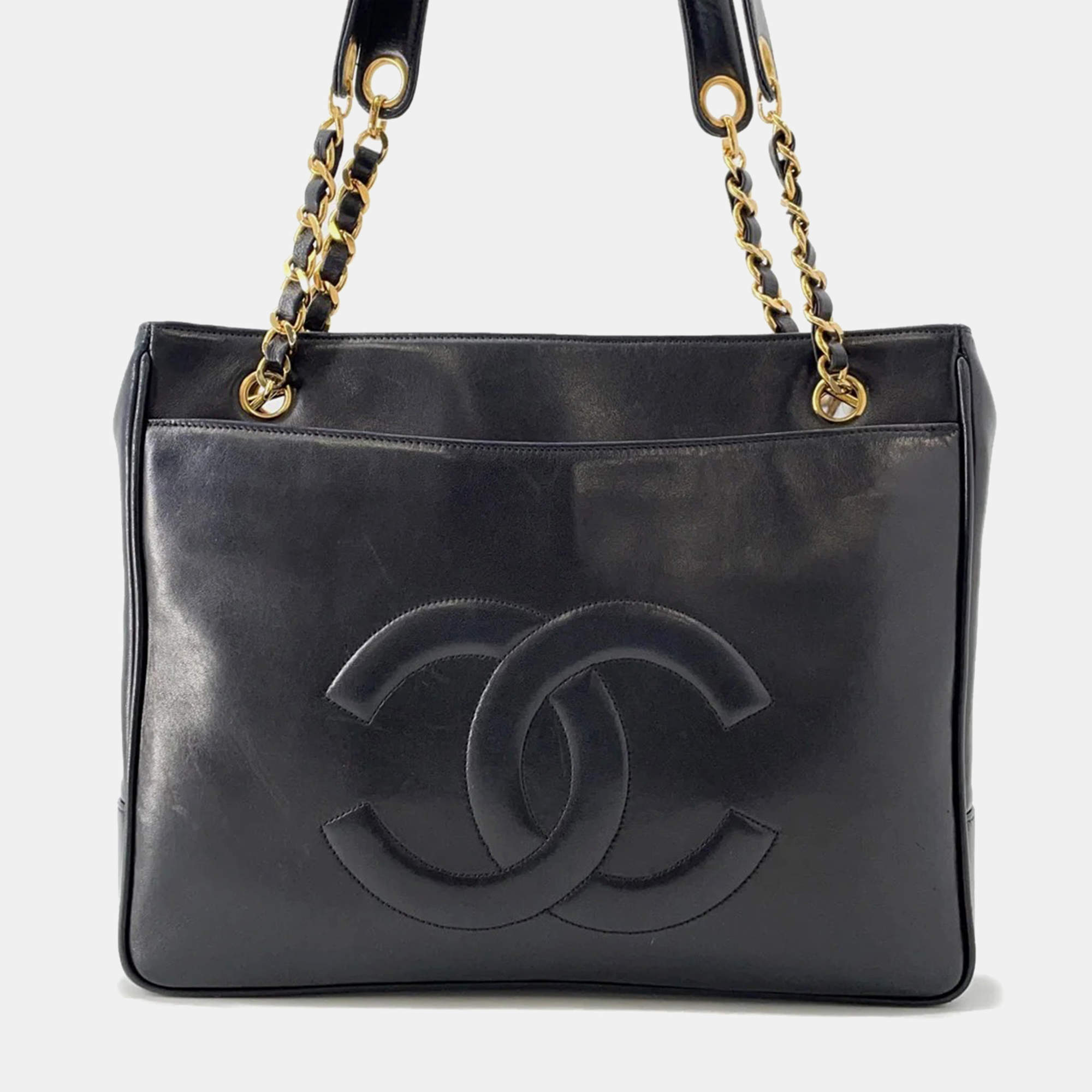 Pre Owned Chanel Cc Logo Chaintote Bag Black Lambskin
