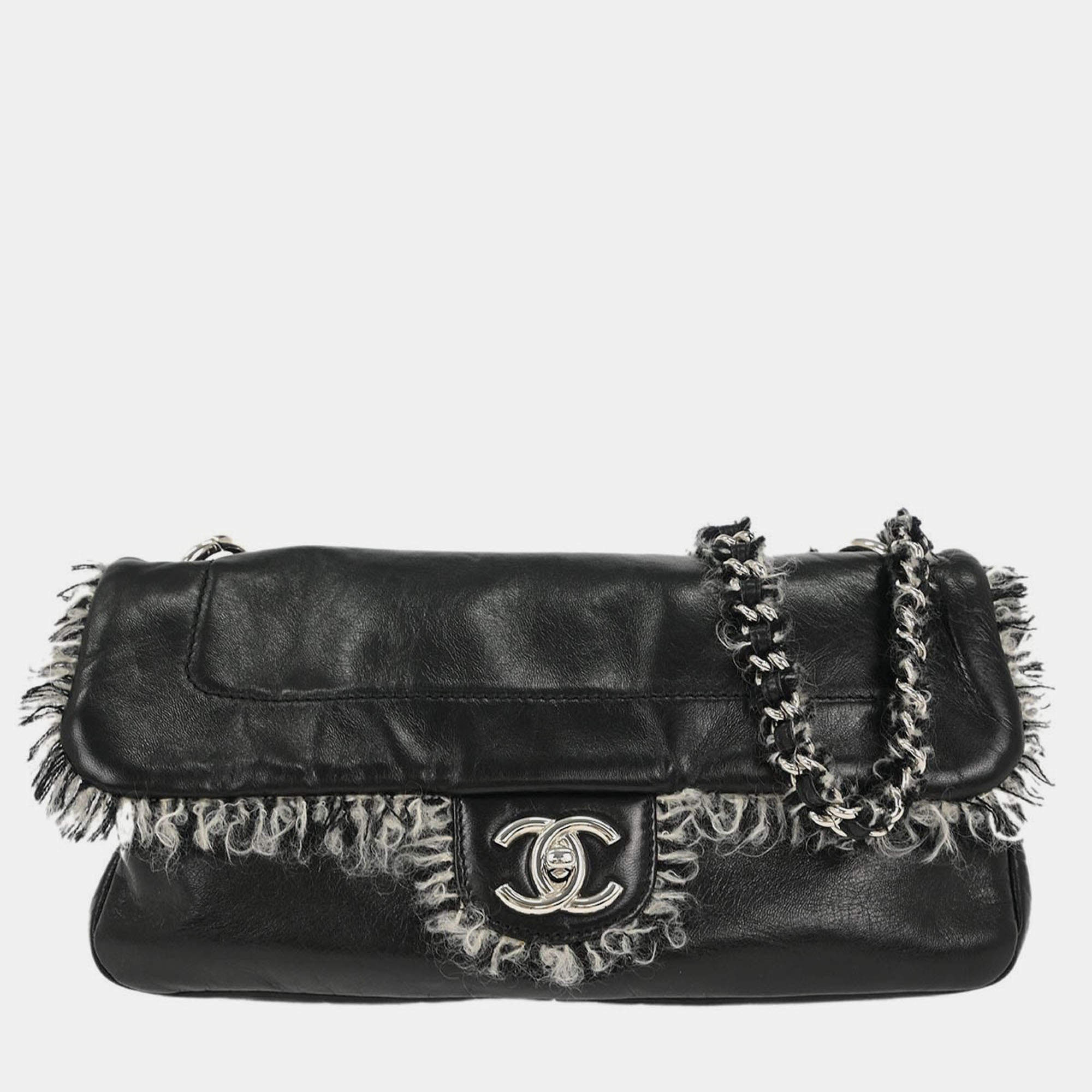 Pre Owned Chanel Black Lambskin Shoulder Bag