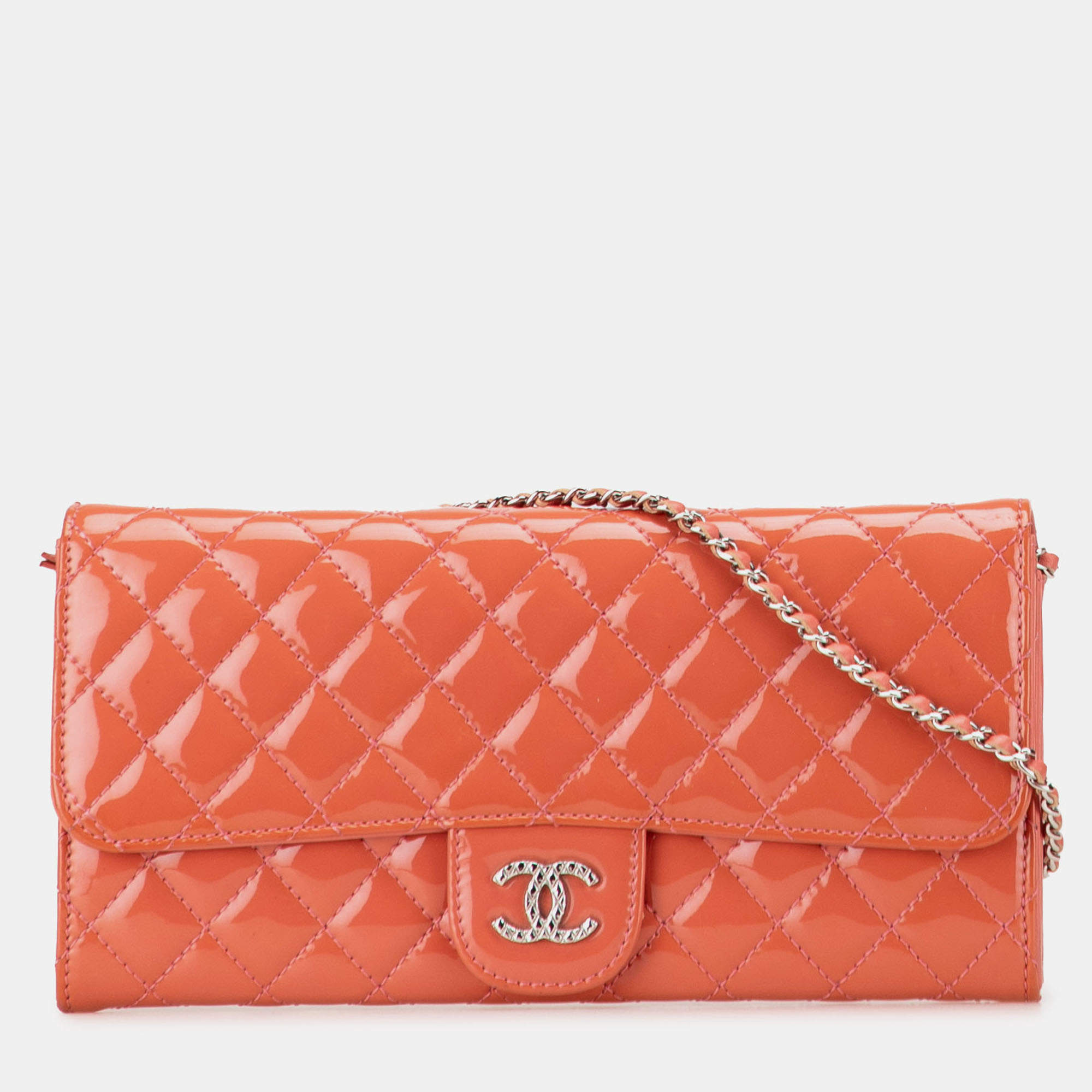 Pre Owned Chanel Red Quilted Patent Brilliant East West Wallet On Chain
