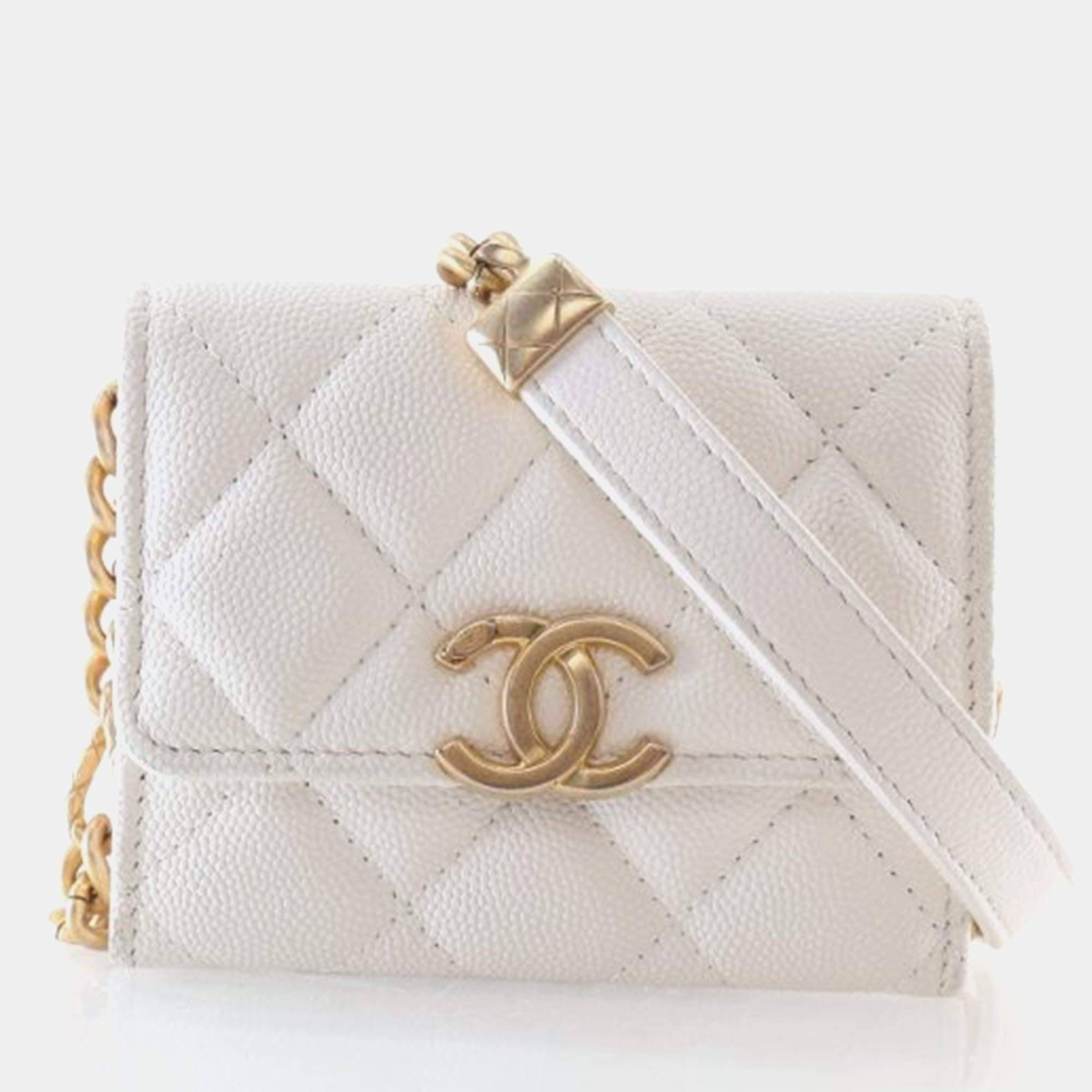 Pre Owned Chanel Mini Caviar Quilted On Chain Clutch