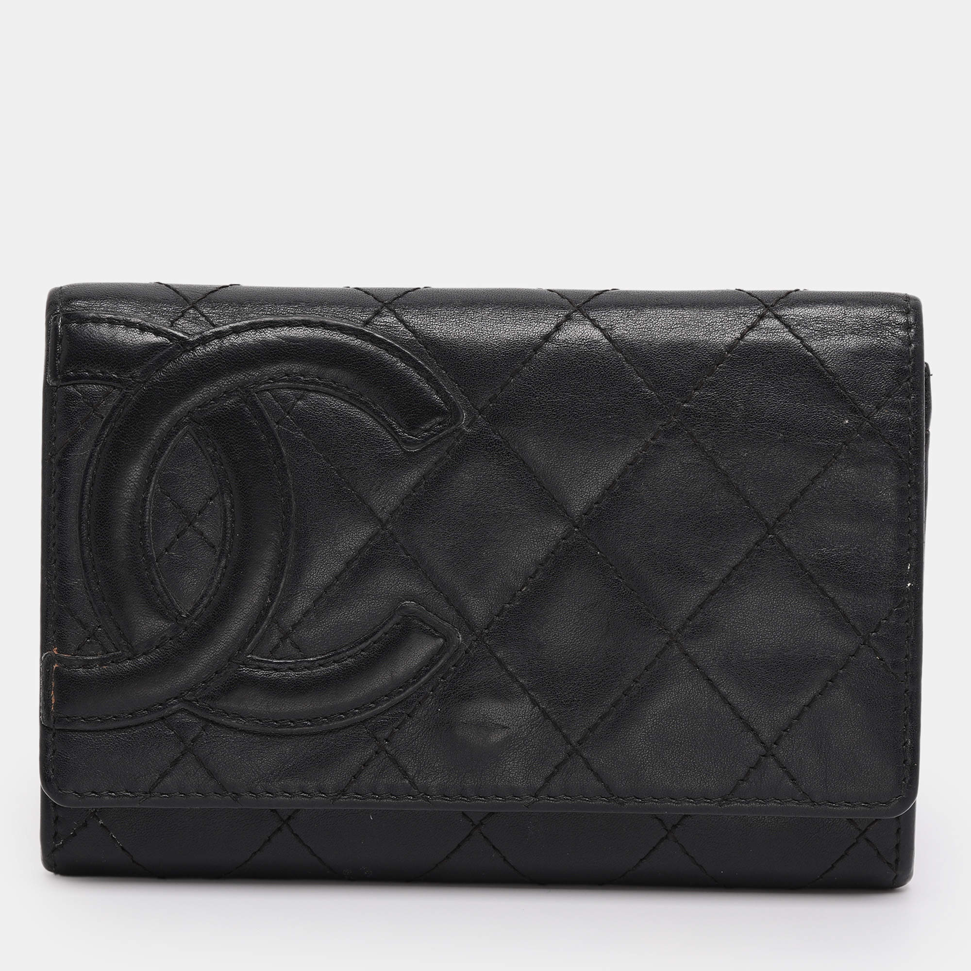 مملوكة مسبقًا Chanel Black Quilted Leather Cambon Ligne Wallet