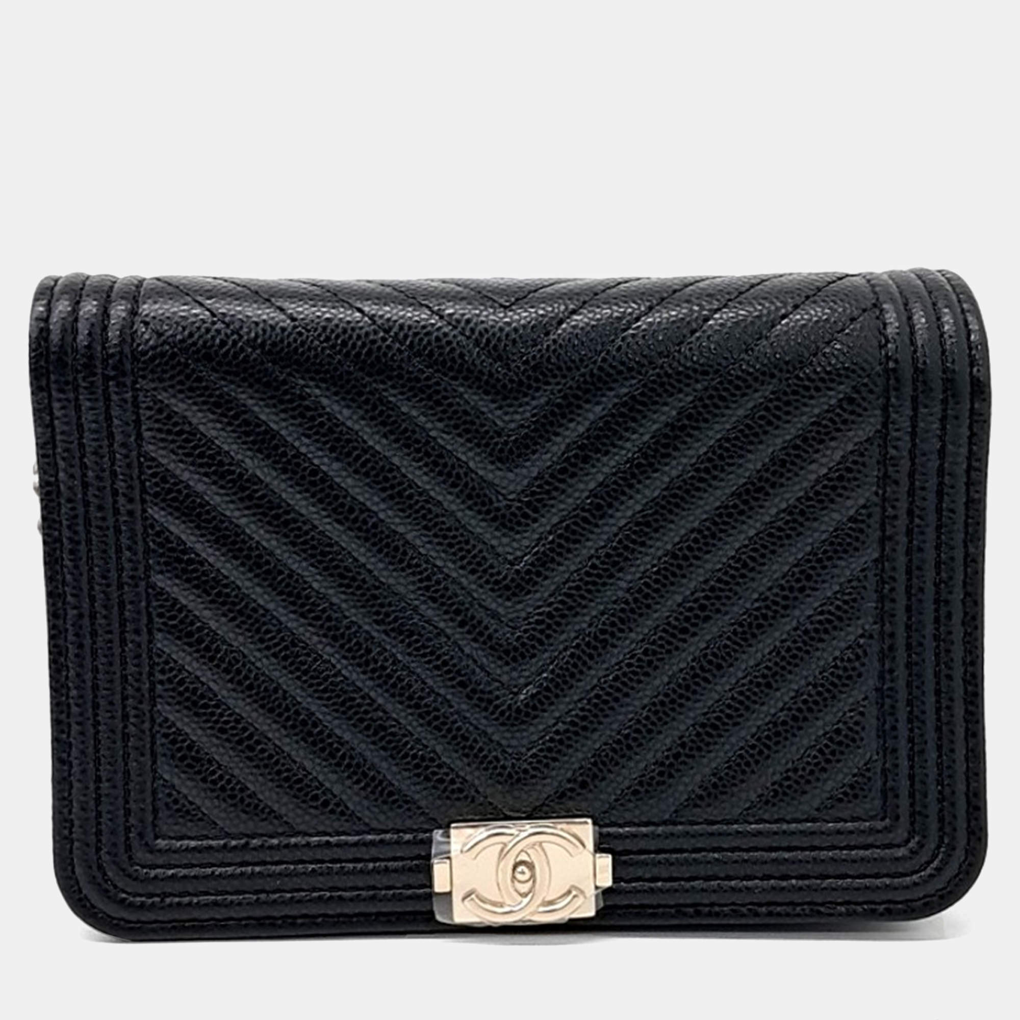 Pre Owned Chanel Black Leather Caviar Chevron Boy WOC Mini Crossbody Bag