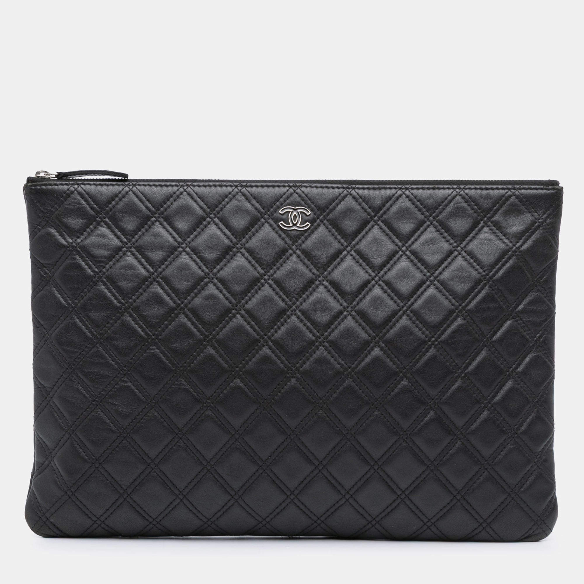 Pre Owned Chanel Black Large Quilted Lambskin Double Stitch O Case Clutch