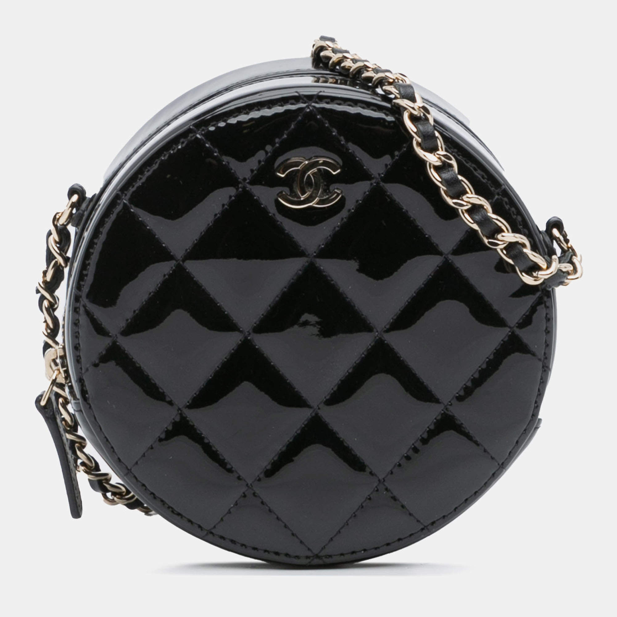 مملوكة مسبقًا Chanel Black Quilted Patent Round As Earth Crossbody