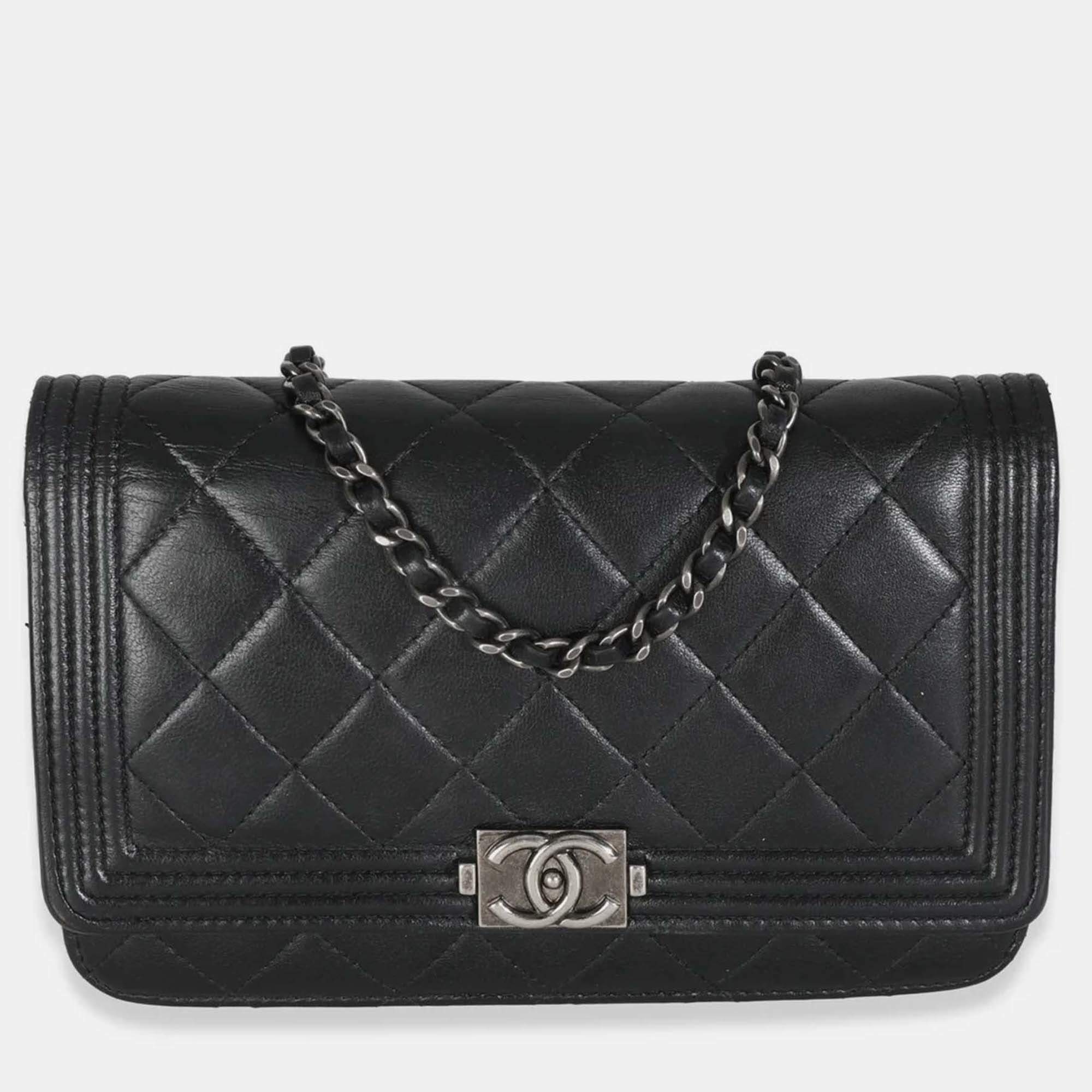 Pre Owned Chanel Black Quilted Lambskin Boy Wallet On Chain