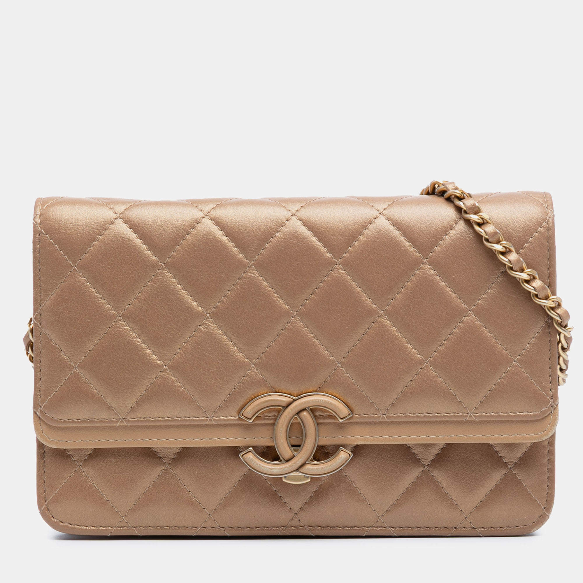 Pre Owned Chanel Brown Quilted Metallic Lambskin CC Chic Wallet on Chain