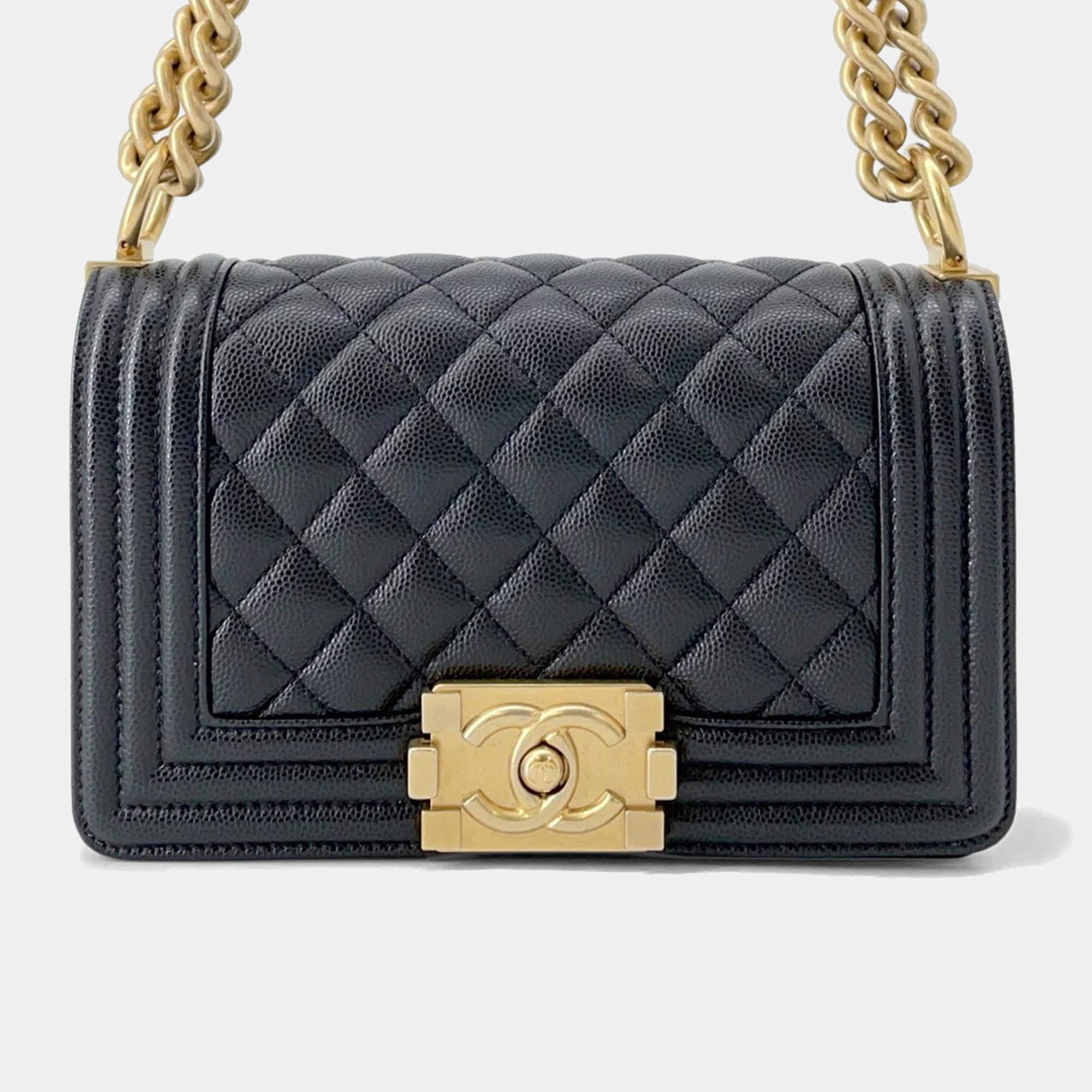 Pre Owned Chanel Boy Chanel Chain shoulder Bag Black Caviar Leather Size Small