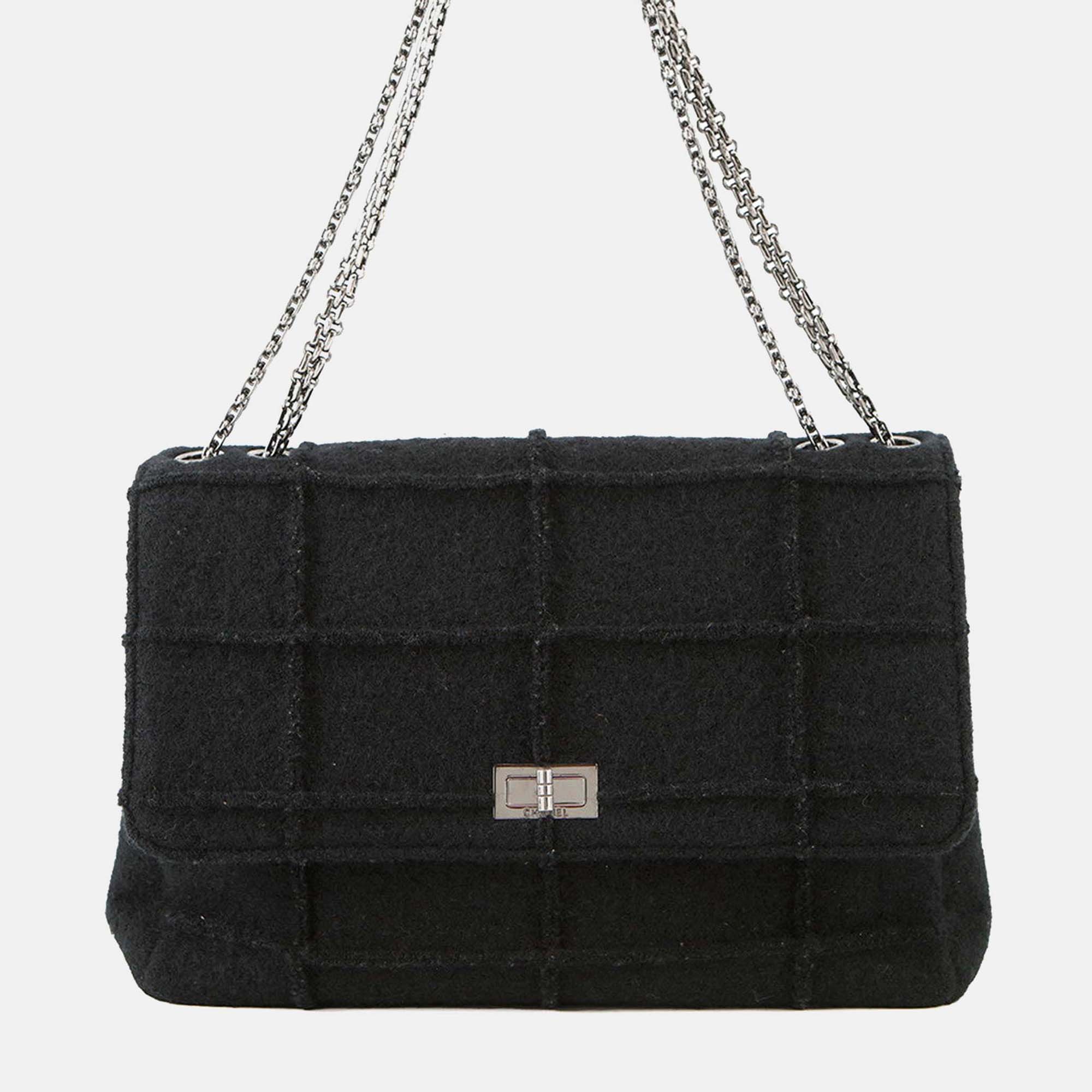 Pre Owned Chanel 2.55 Chocolate Bar Chain shoulder Black Felt