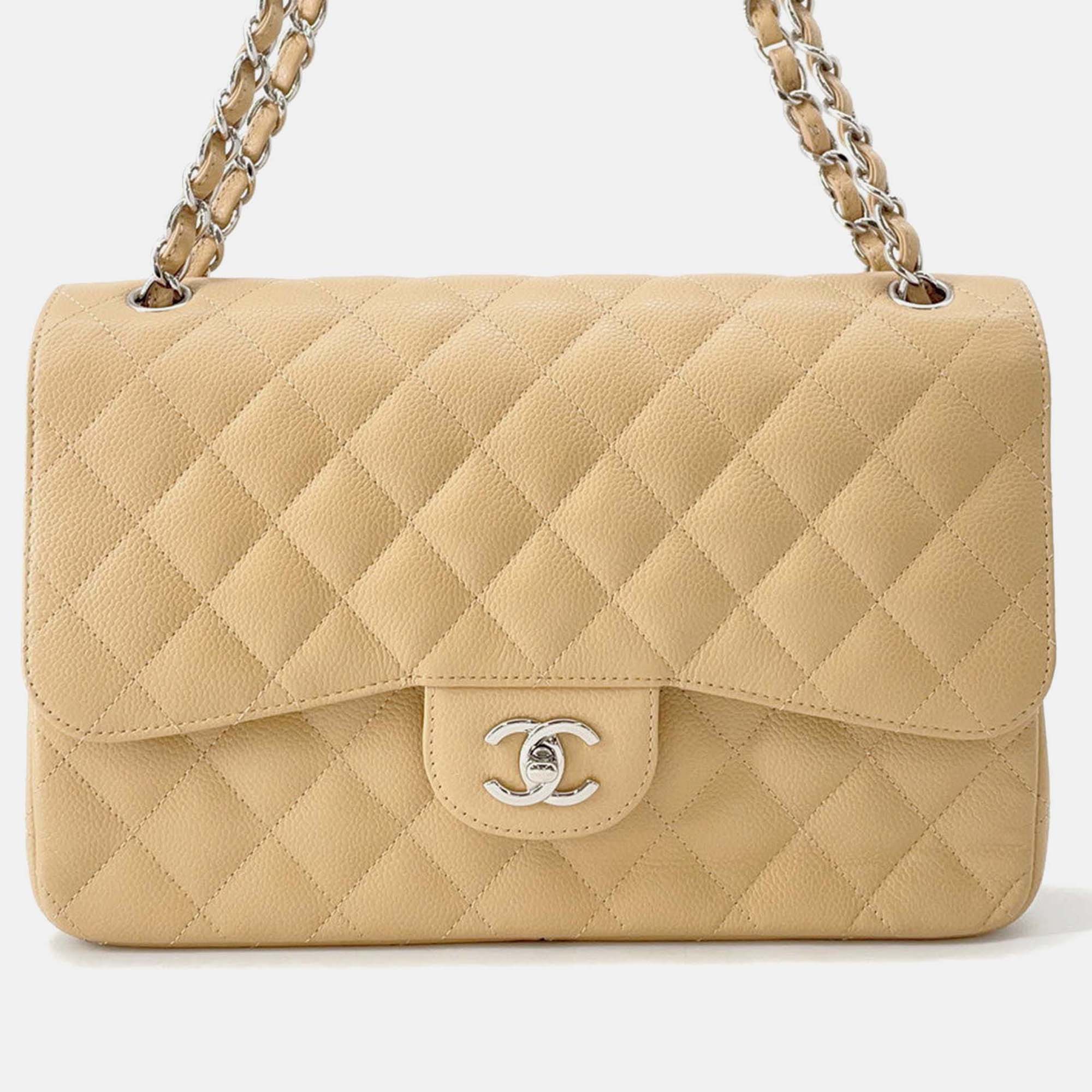 Pre Owned Chanel Matelasse W Flap Chain shoulder Bag Beige Caviar Leather Size 30