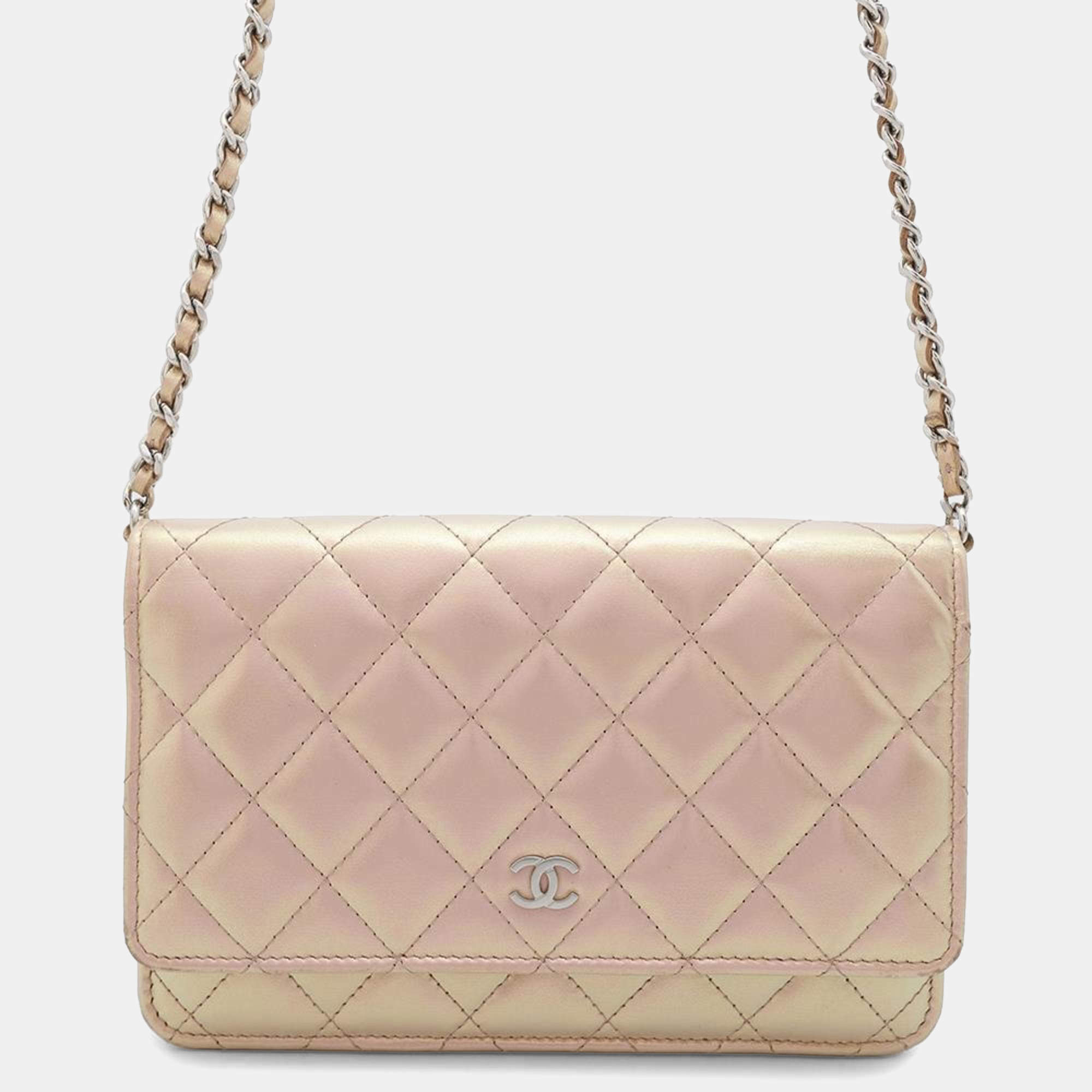 Pre Owned Chanel Chain Wallet Matelasse Coco Mark Lambskin