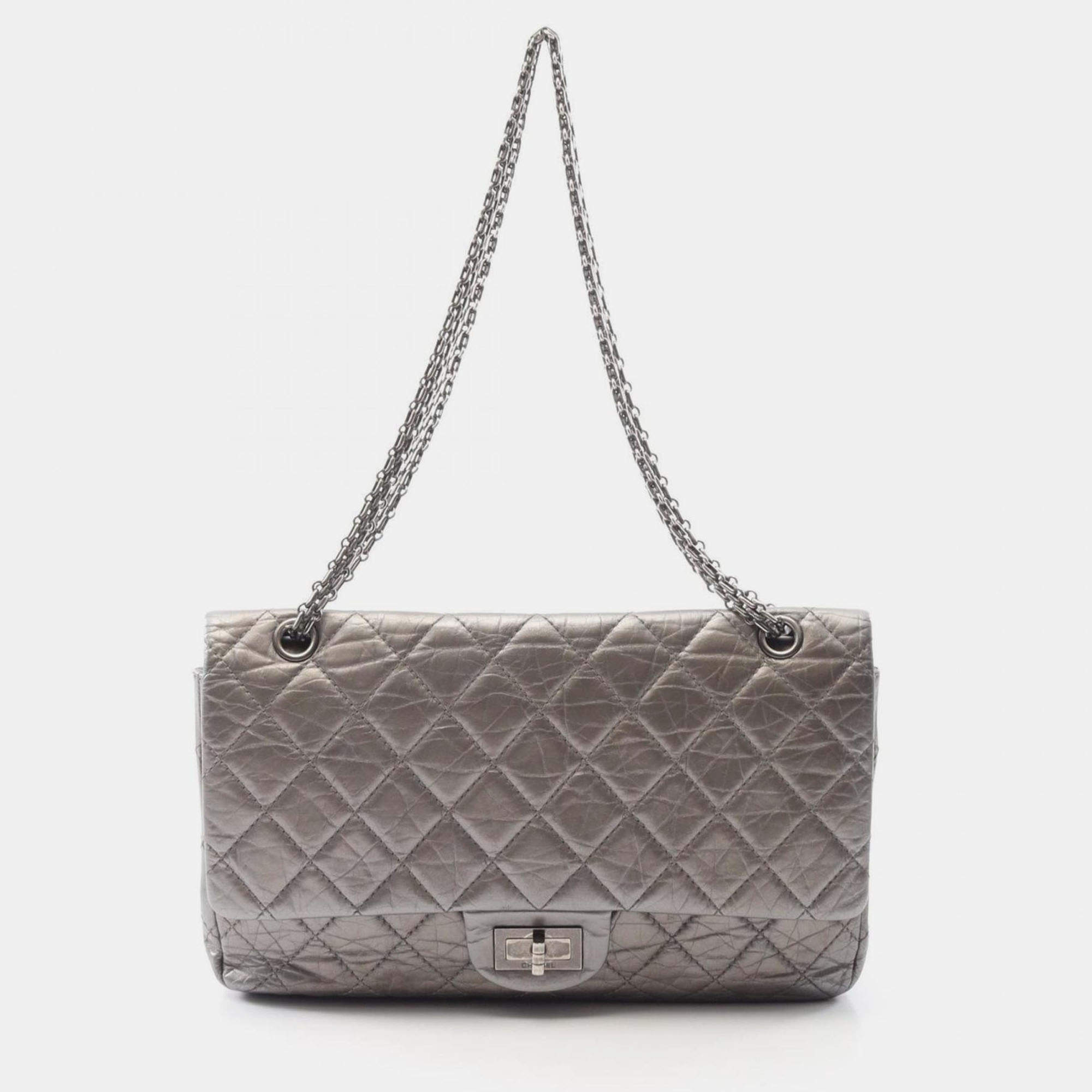 Pre Owned Chanel 2.55 Matelasse Maxi Silver Leather Double Flap Shoulder Bag 
