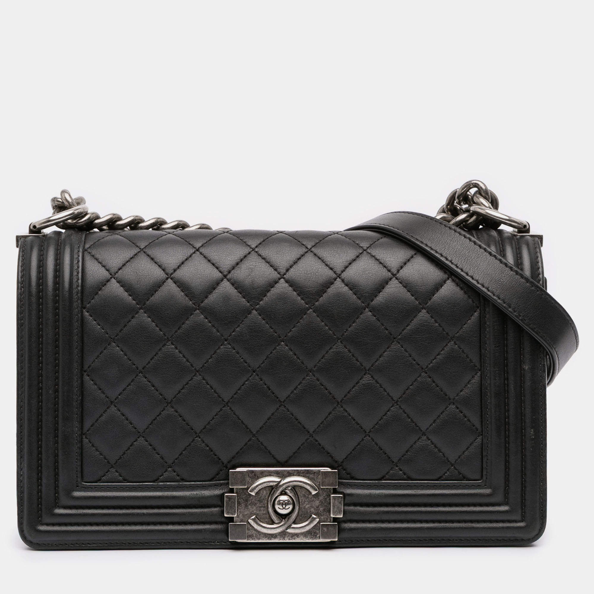 Pre Owned Chanel Black Old Medium Quilted Lambskin Boy Flap