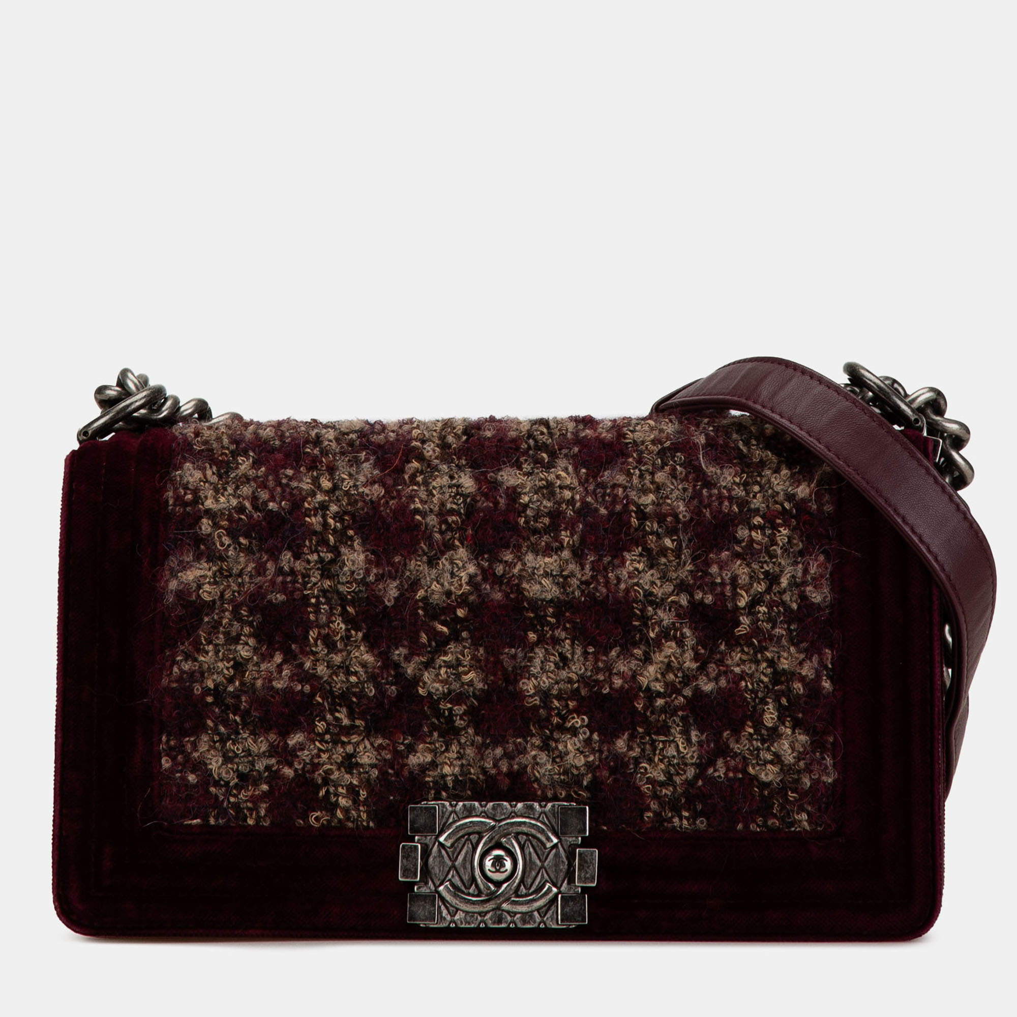Pre Owned Chanel Red Old Medium Velvet and Tweed Boy Flap