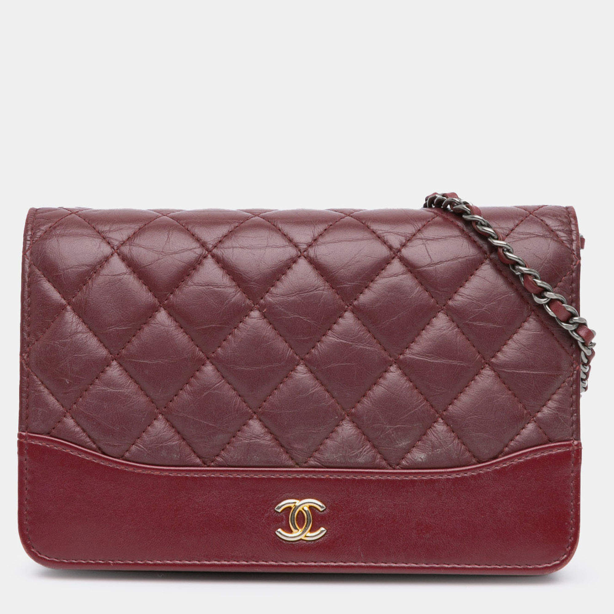 Pre Owned Chanel Red Quilted Aged Calfskin Gabrielle Wallet on Chain