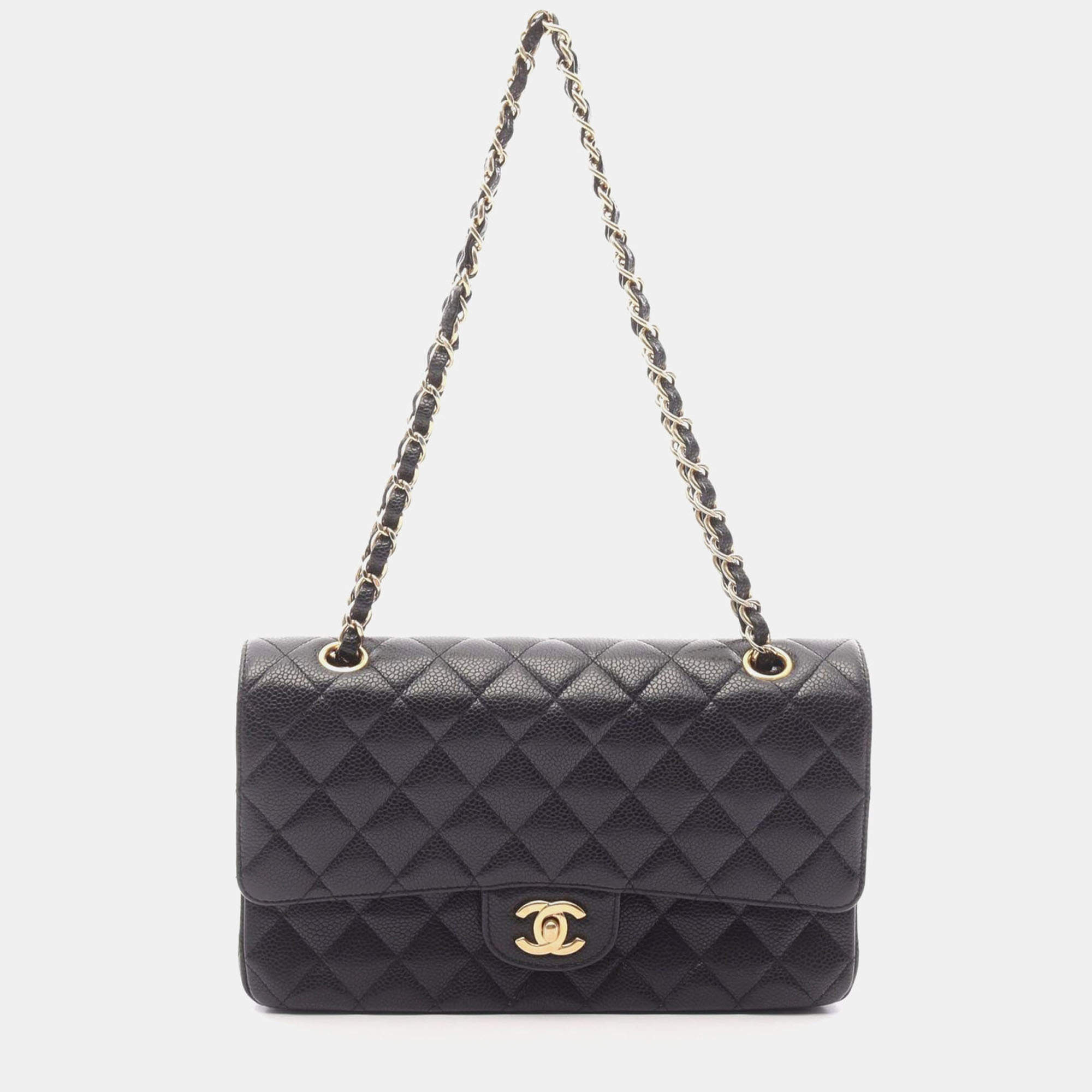 Pre Owned Chanel Matelasse W Flap Chain Shoulder Bag Calfskin Black Ghw